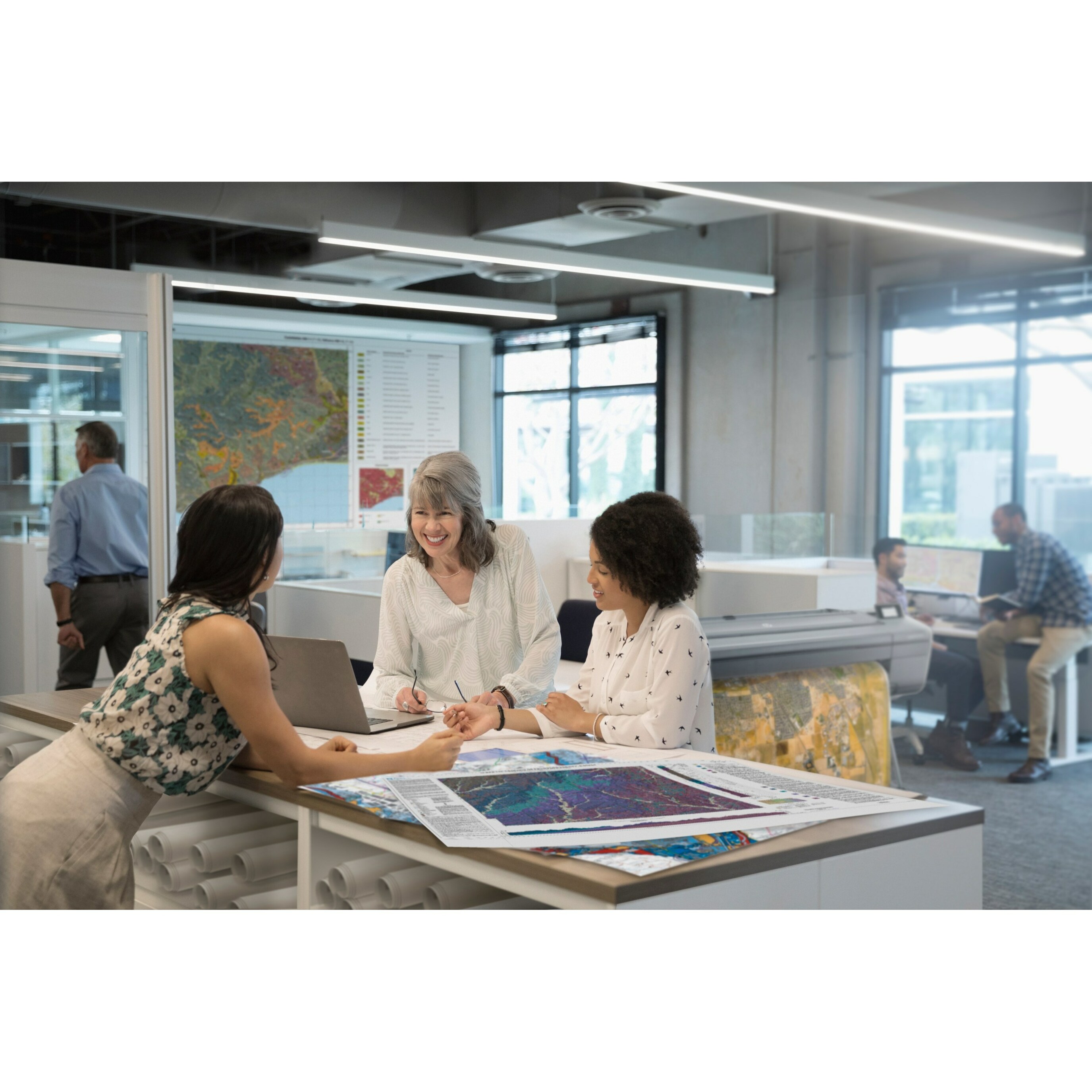 HP Designjet Z6 PostScript Inkjet Large Format Printer - 44" Print Width - Color - 6 Color(s) - 866.5 ft²/h Color Speed - 2400 x 1200 dpi - USB - Ethernet - Roll Paper, Photo Paper, Plain Paper, Glossy Paper, Coated Paper - Floor Standing Supported — life style