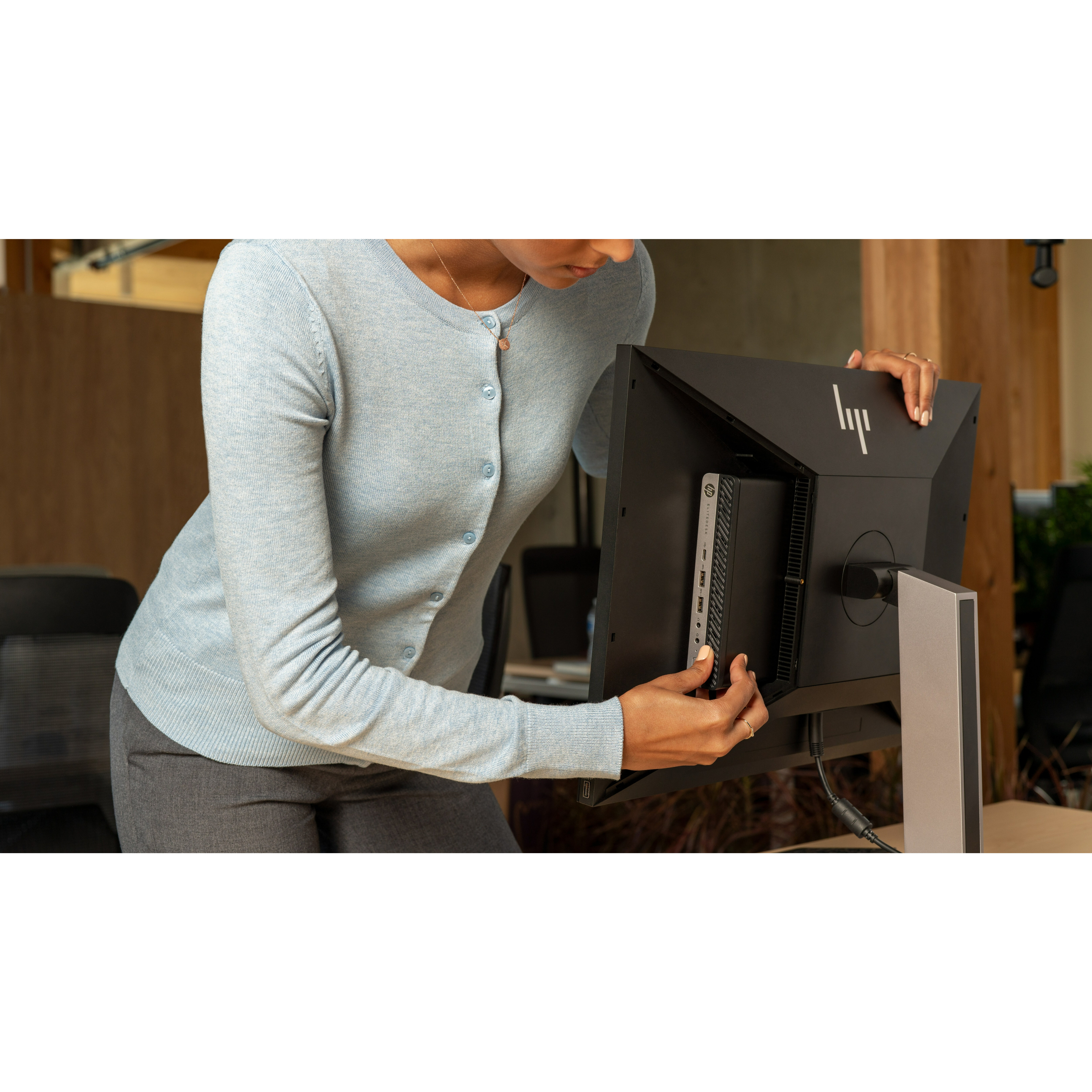 HP EliteDesk 800 G5 Desktop Computer - Intel Core i5 9th Gen i5-9500 - 8 GB - 128 GB SSD - Desktop Mini — life style