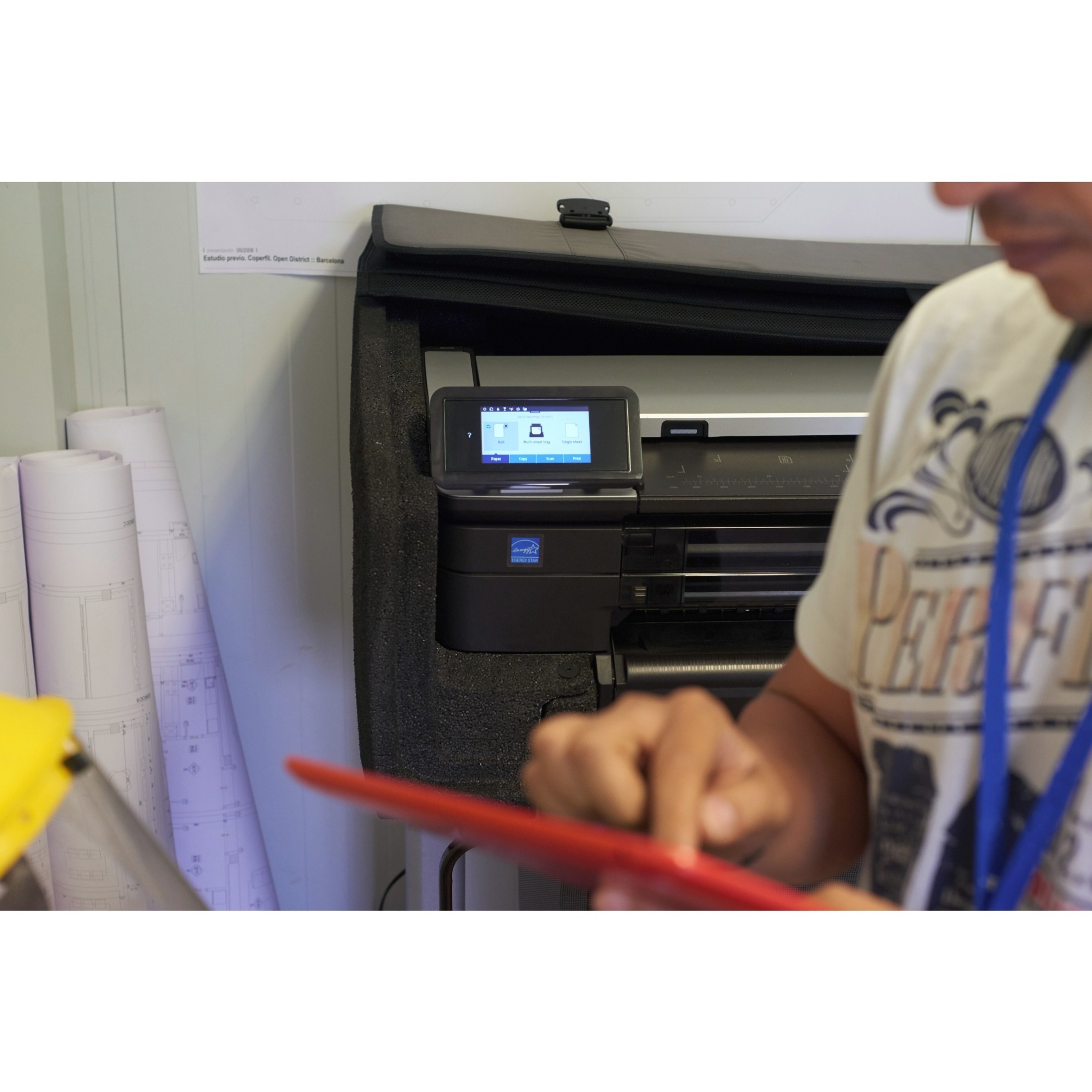 HP Designjet T830 Inkjet Large Format Printer - Includes Printer, Copier, Scanner - 24" Print Width - Color - 26 Second Color Speed - 2400 x 1200 dpi - 1 GB - Ethernet - Wireless LAN - Sheetfed Color Scan - Sheetfed Color Copy - Roll Paper, Bond Paper, Coated Paper, Recycled Paper, Heavyweight Coated Paper, Plain Paper, Bright White Inkjet Paper, Technical Paper, Vellum, Clear Film, Matte Film, ... - Floor Standing Supported — alternate image1