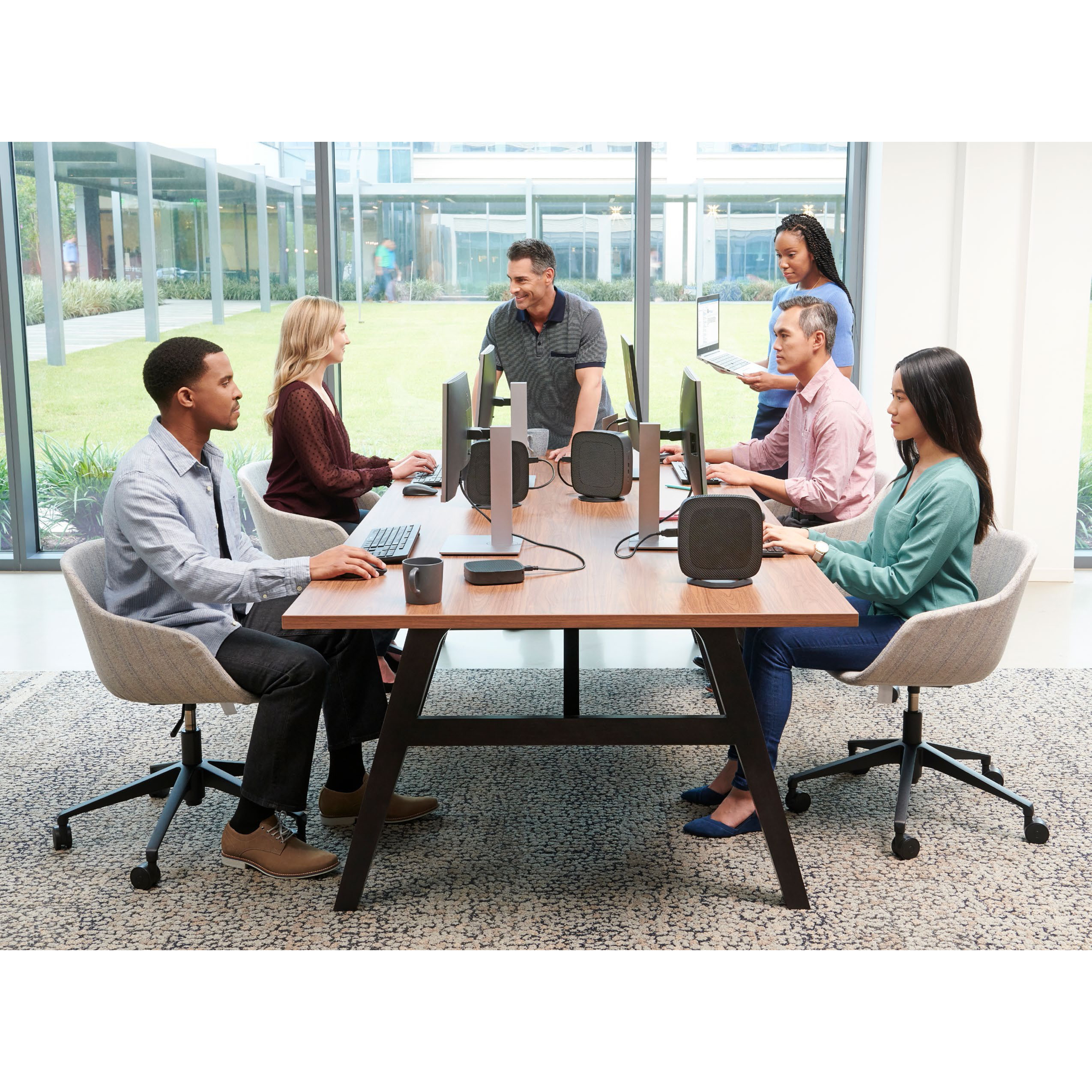 HP t740 Thin Client Ryzen V1756B Quad-core (4 Core) 3.25 GHz - TAA Compliant - 8 GB RAM DDR4 SDRAM - 16 GB Flash - Gigabit Ethernet - DisplayPort - Network (RJ-45) - 7 Total USB Port(s) - 2 USB 2.0 Port(s) - USB Type-C - 90 W — life style