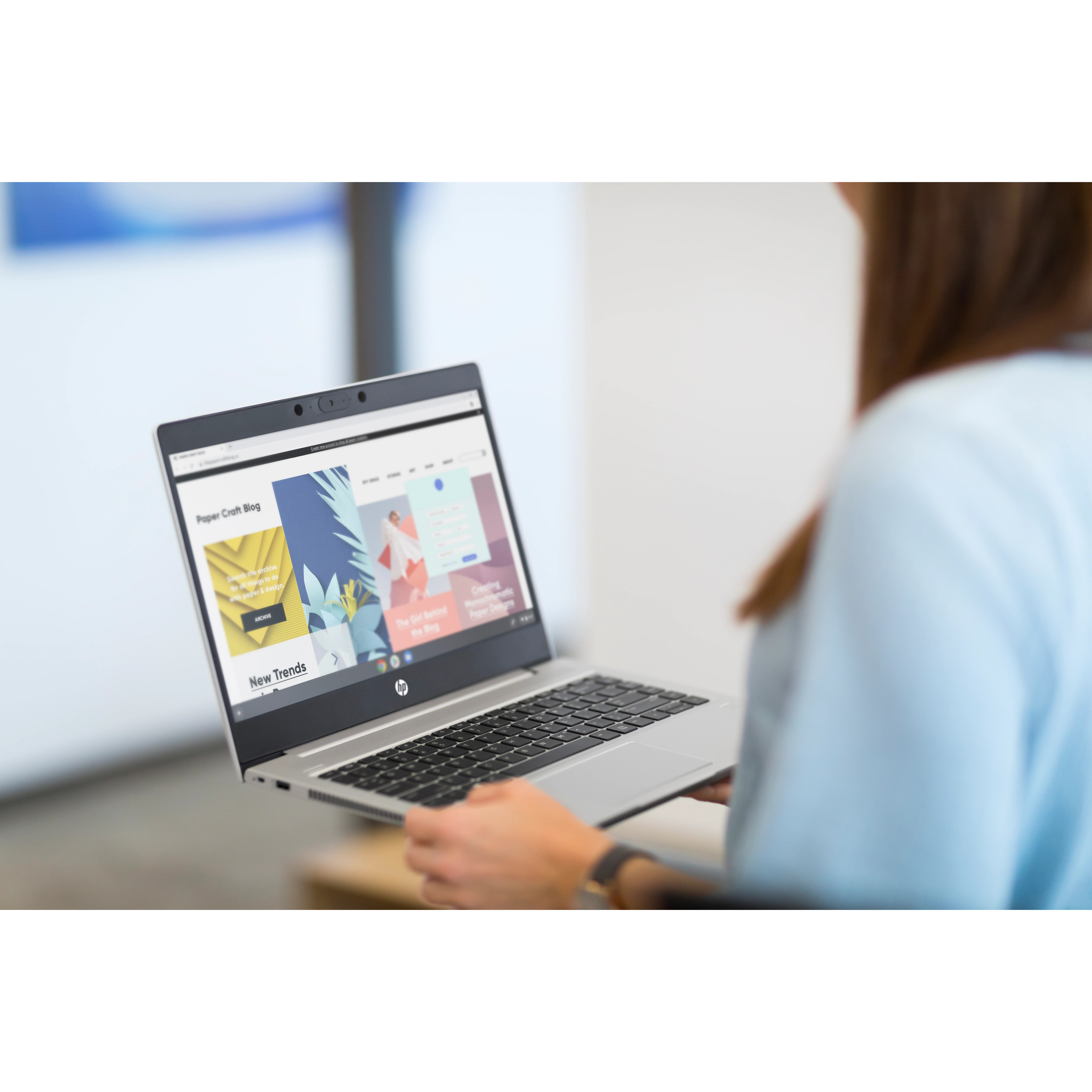 HP ProBook 445 G7 14" Notebook - AMD Ryzen 5 4650U - 8 GB - 256 GB SSD - AMD Radeon Graphics - In-plane Switching (IPS) Technology — life style