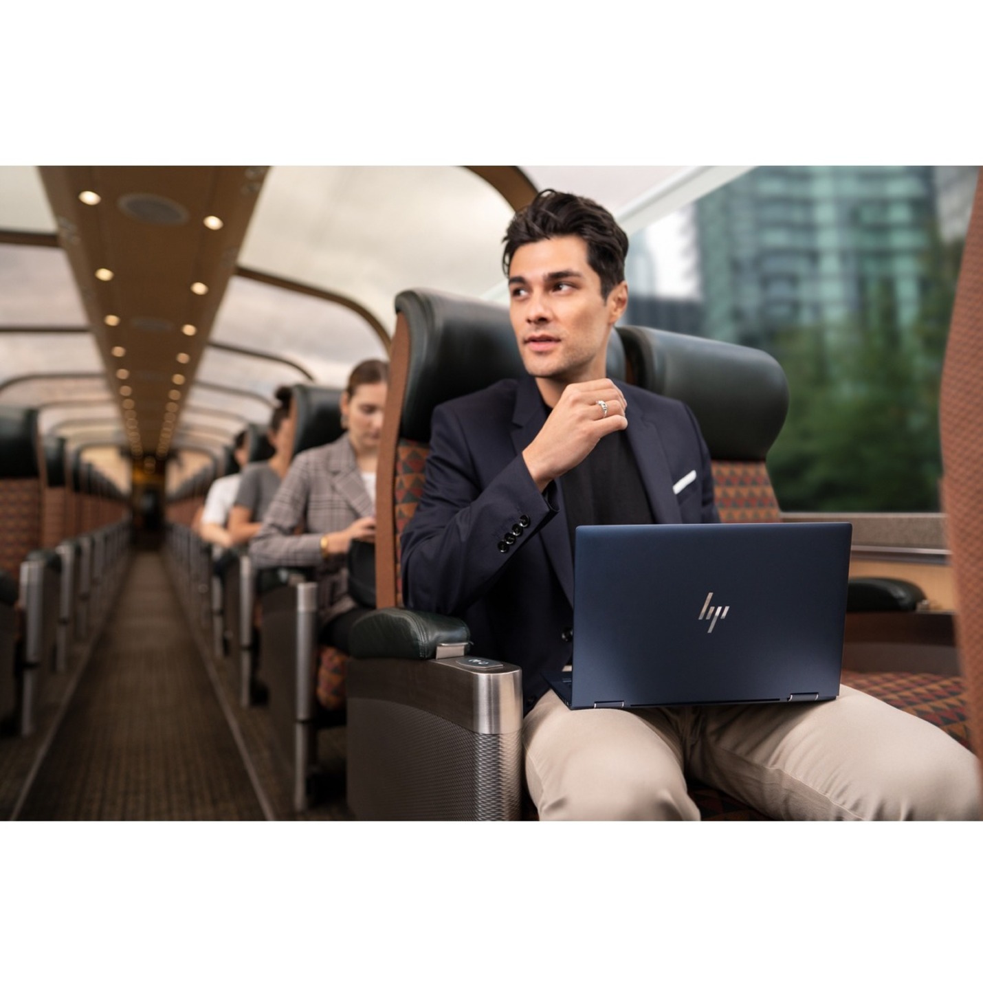 HP Elite Dragonfly 13.3" Touchscreen Convertible 2 in 1 Notebook - Intel Core i5 8th Gen i5-8365U - 8 GB - 256 GB SSD - Intel UHD Graphics 620 - In-plane Switching (IPS) Technology, BrightView — alternate image2