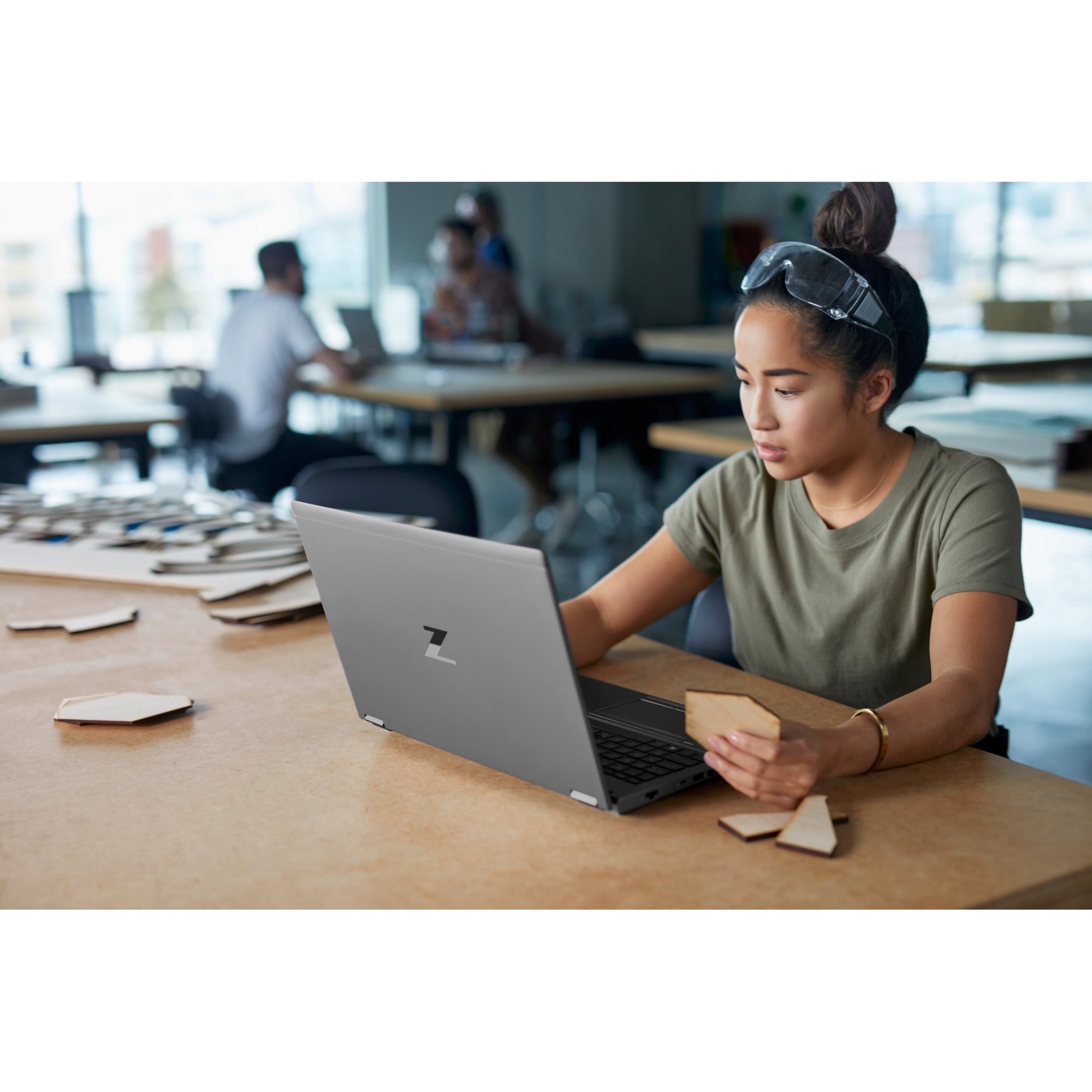 HP ZBook Fury 15 G7 15.6" Mobile Workstation - Intel Core i7 10th Gen i7-10850H - 32 GB - 512 GB SSD - 16.50 Hours Battery Run Time — alternate image4