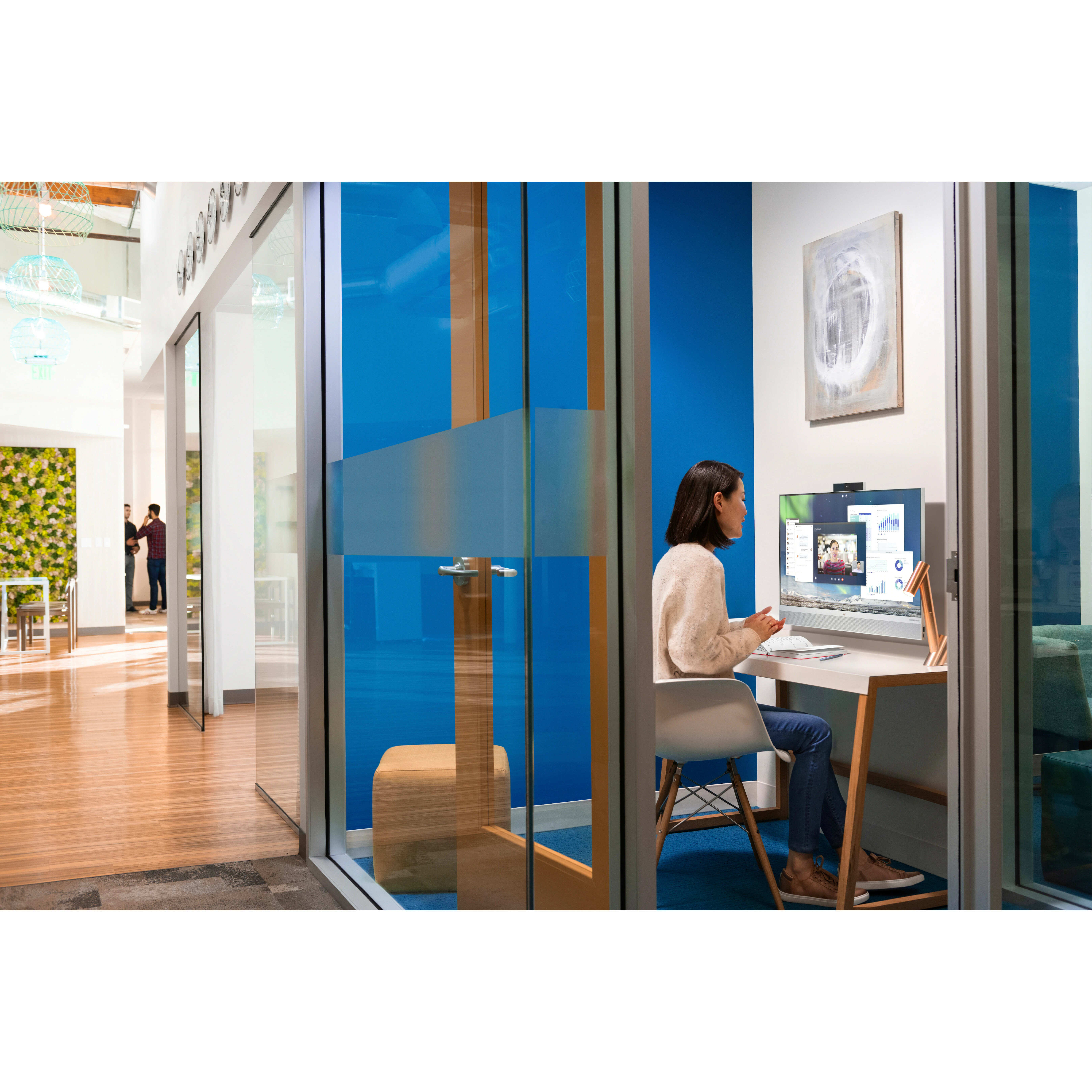 HP EliteOne 800 G6 All-in-One Computer - 27" — life style