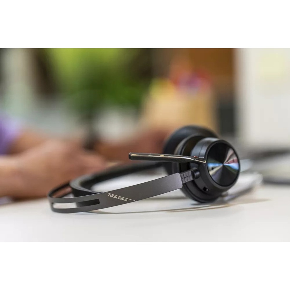 Poly Voyager Focus 2 USB-A With Charge Stand Headset - Microsoft Teams Certification - Siri, Google Assistant - Stereo - USB Type A - Wired/Wireless - Bluetooth - 298.6 ft - 20 Hz to 20 kHz - Over-the-head, On-ear - Binaural - Supra-aural - 4.92 ft Cable - MEMS Technology, Electret Condenser, Noise Cancelling Microphone - Black — alternate image1