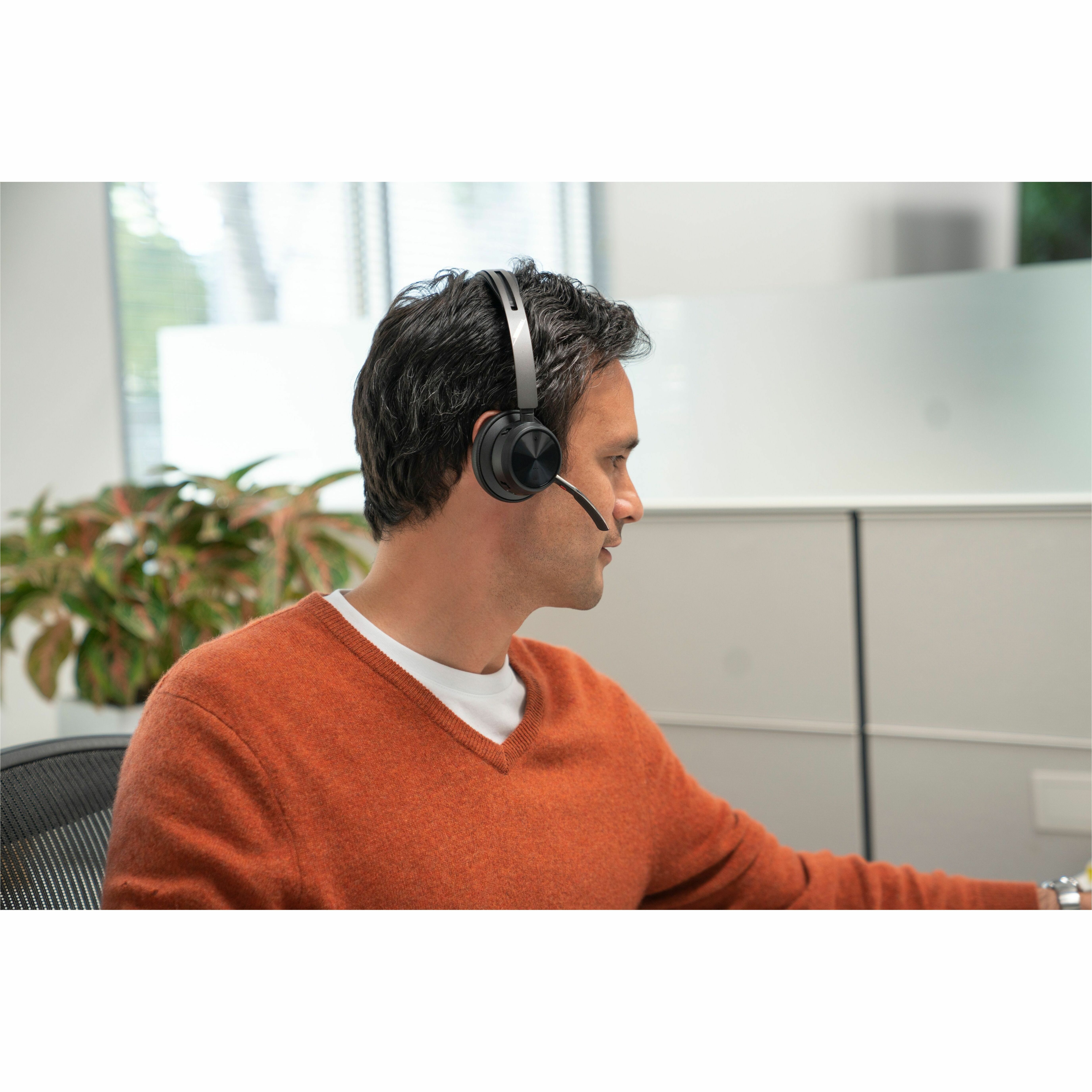 Poly Voyager Focus 2 USB-A With Charge Stand Headset - Microsoft Teams Certification - Siri, Google Assistant - Stereo - USB Type A - Wired/Wireless - Bluetooth - 298.6 ft - 20 Hz to 20 kHz - Over-the-head, On-ear - Binaural - Supra-aural - 4.92 ft Cable - MEMS Technology, Electret Condenser, Noise Cancelling Microphone - Black — alternate image11
