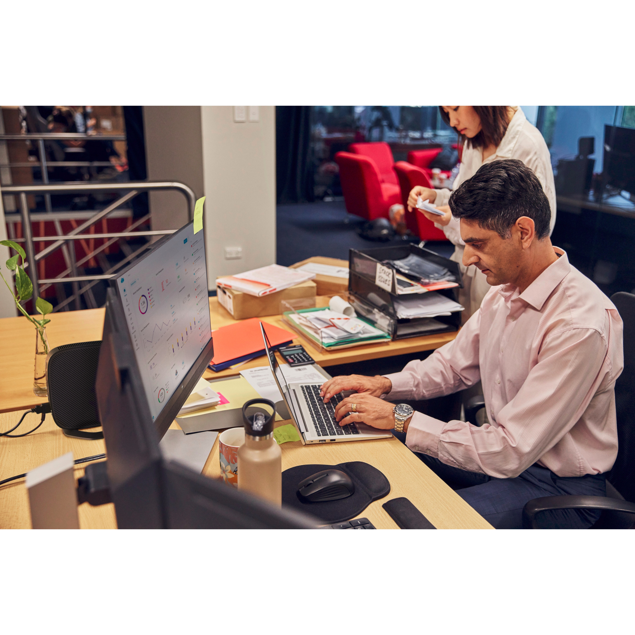 HP Elite t655 Thin Client Ryzen R2314 Quad-core (4 Core) 2.10 GHz - TAA Compliant - AMD Chip - 8 GB RAM DDR4 SDRAM - DDR4-3200/PC4-25600 - 384 GB SSD - Gigabit Ethernet - Windows 10 IoT Enterprise - DisplayPort - Network (RJ-45) - 7 Total USB Port(s) - 2 USB 2.0 Port(s) - USB Type-C - 45 W — life style