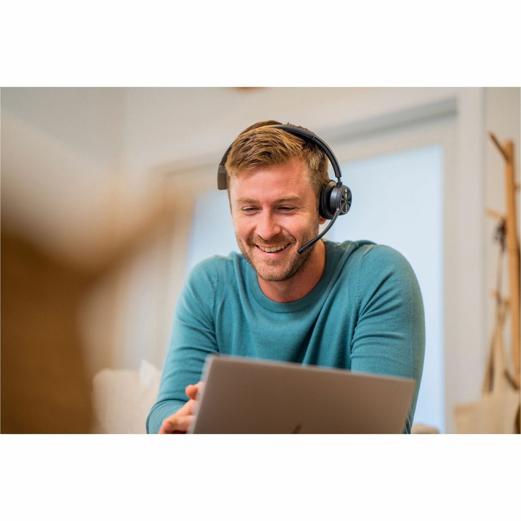 Poly Voyager 4310 Microsoft Teams Certified USB-C Headset + BT700 Dongle - Microsoft Teams Certification - Google Assistant, Siri - Mono - USB Type C - Wired/Wireless - Bluetooth - 164 ft - 20 Hz to 20 kHz - Over-the-head, On-ear - Monaural - Supra-aural - 4.92 ft Cable - Electret Condenser, MEMS Technology Microphone - Noise Canceling - Black — alternate image3