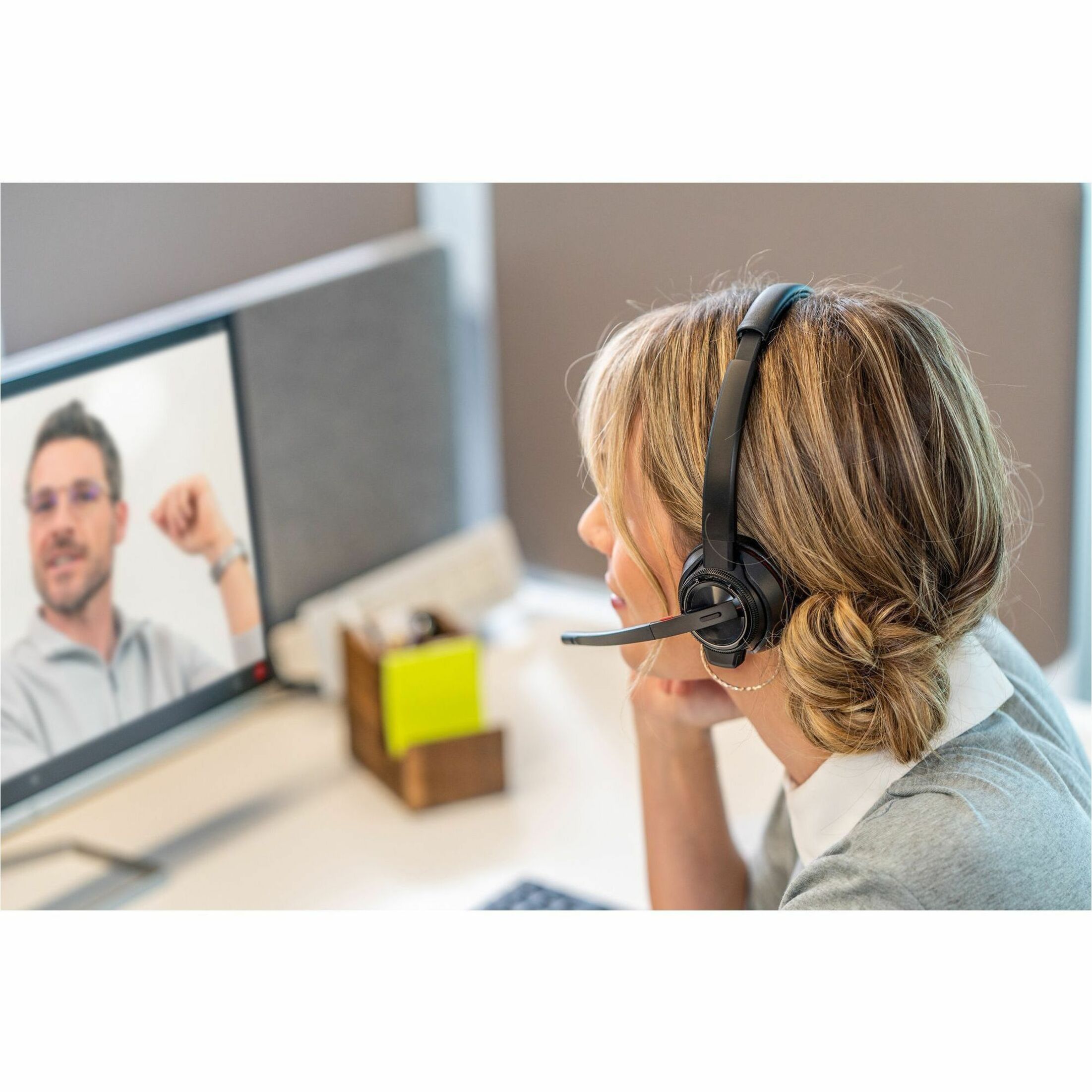 Poly Savi 8220-M Office Stereo DECT 1920-1930 MHz Headset TAA - Microsoft Teams Certification - Stereo - USB Type A - Wireless - Bluetooth/DECT - 590.6 ft - 32 Ohm - 20 Hz to 20 kHz - Over-the-head, On-ear - Binaural - Supra-aural - Noise Cancelling Microphone - Black - TAA Compliant — life style
