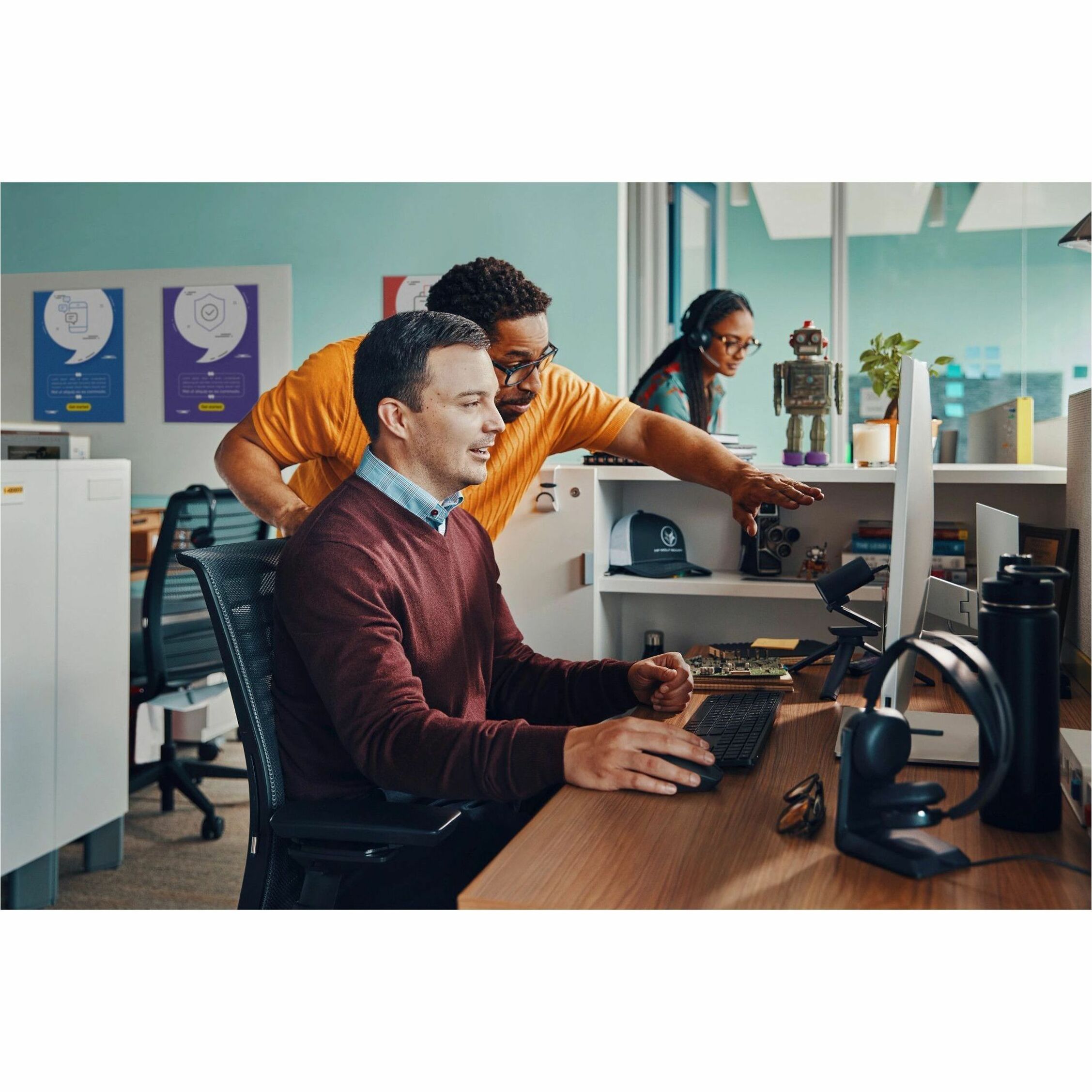 Poly Voyager Focus 2 Microsoft Teams Certified with Charge Stand Headset - Microsoft Teams Certification - Google Assistant, Siri - Stereo - USB Type A - Wired/Wireless - Bluetooth - 164 ft - 20 Hz to 20 kHz - On-ear, Over-the-head - Binaural - Supra-aural - 4.92 ft Cable - Electret Condenser, MEMS Technology, Noise Cancelling Microphone - Black — alternate image5