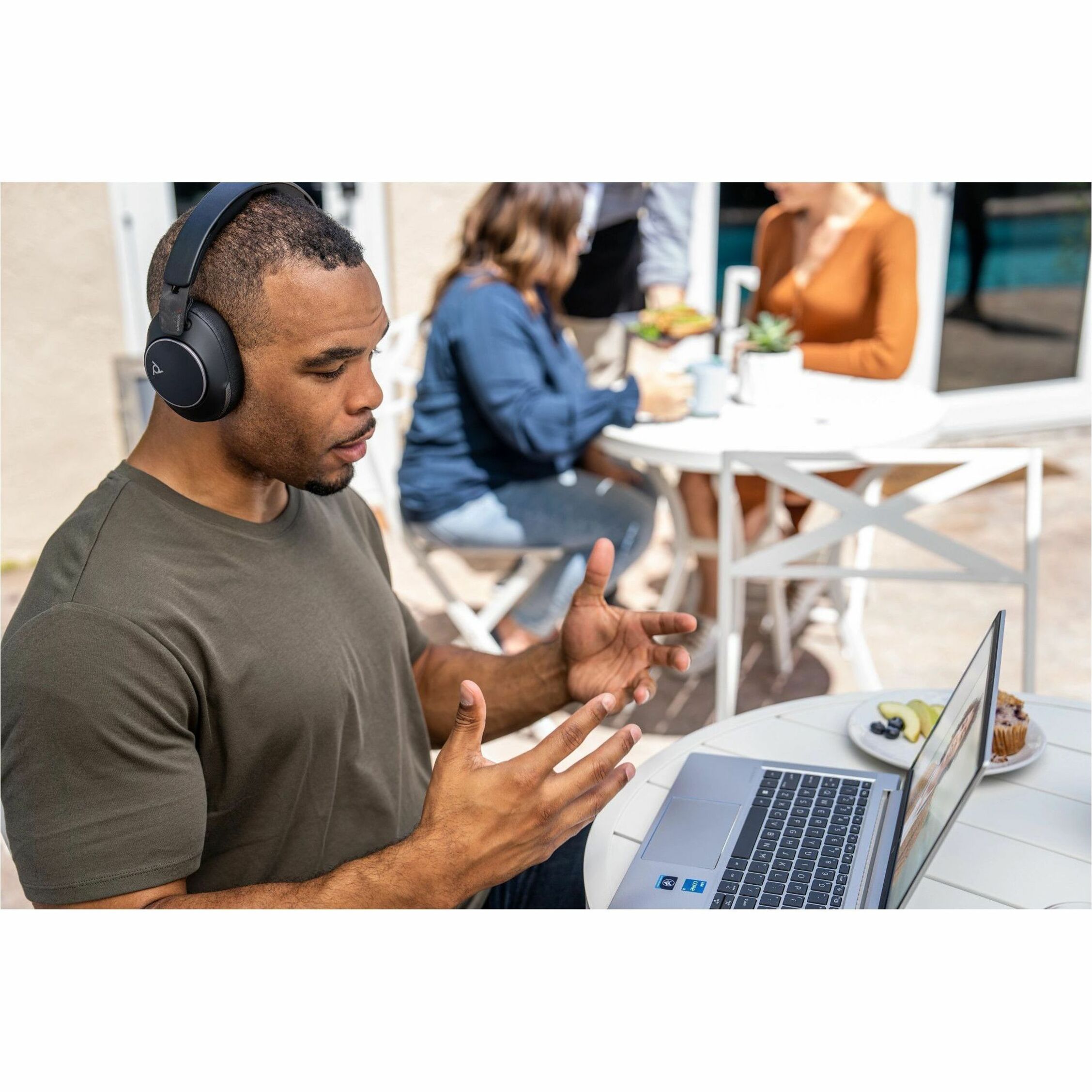 Poly Voyager Surround 80 UC USB-C Headset +USBC/A Adapter - Microsoft Teams Certification - Stereo - USB Type C - Wired/Wireless - Bluetooth - 98 ft - 20 Hz to 20 kHz - Over-the-ear, Over-the-head, On-ear - Binaural - Circumaural - Noise Cancelling Microphone - Noise Canceling - Black — alternate image12
