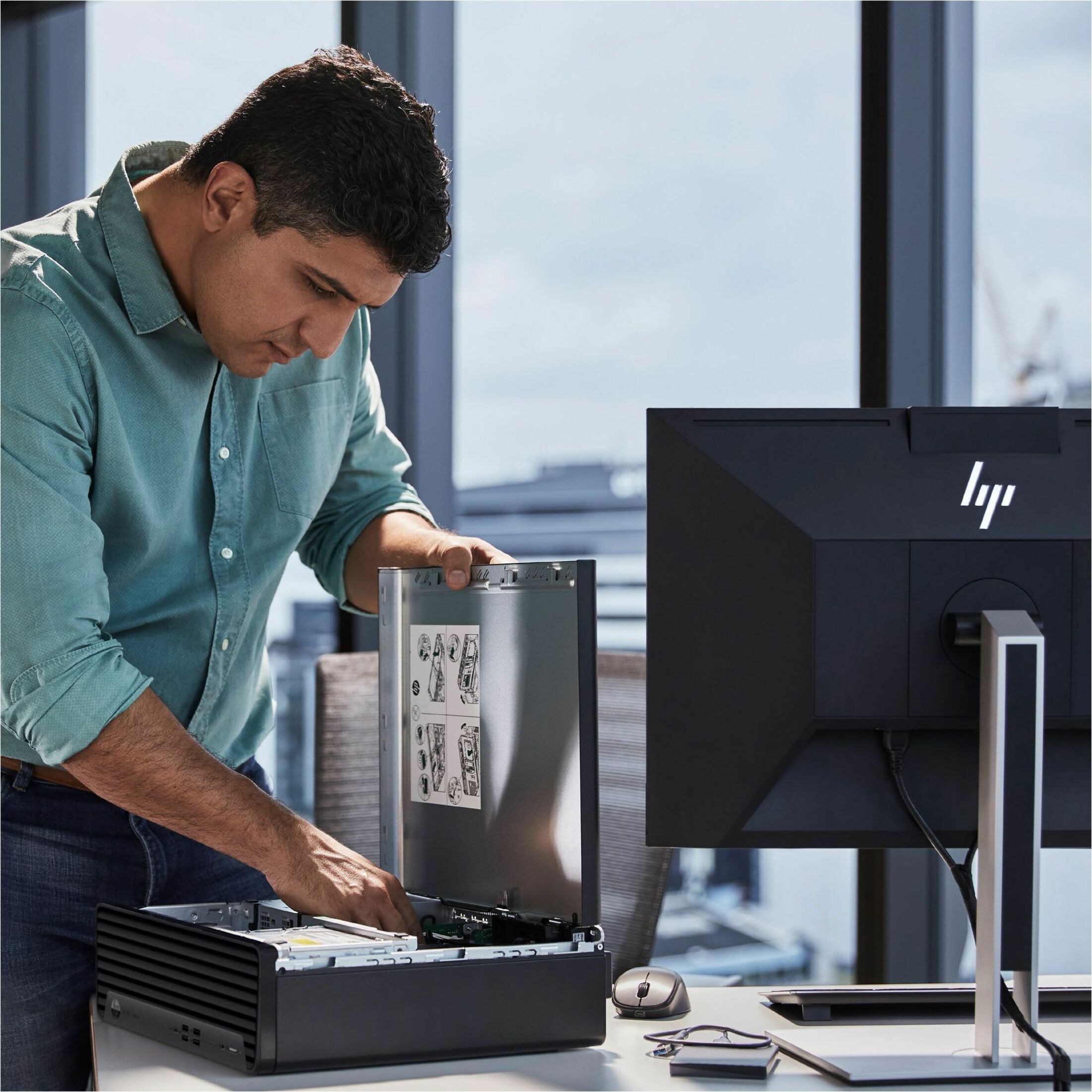 HP Elite 800 G9 Desktop Computer - Intel Core i5 12th Gen i5-12500 - 16 GB - 256 GB PCI Express NVMe SSD - Small Form Factor - Intel Q670 Chip — alternate image2