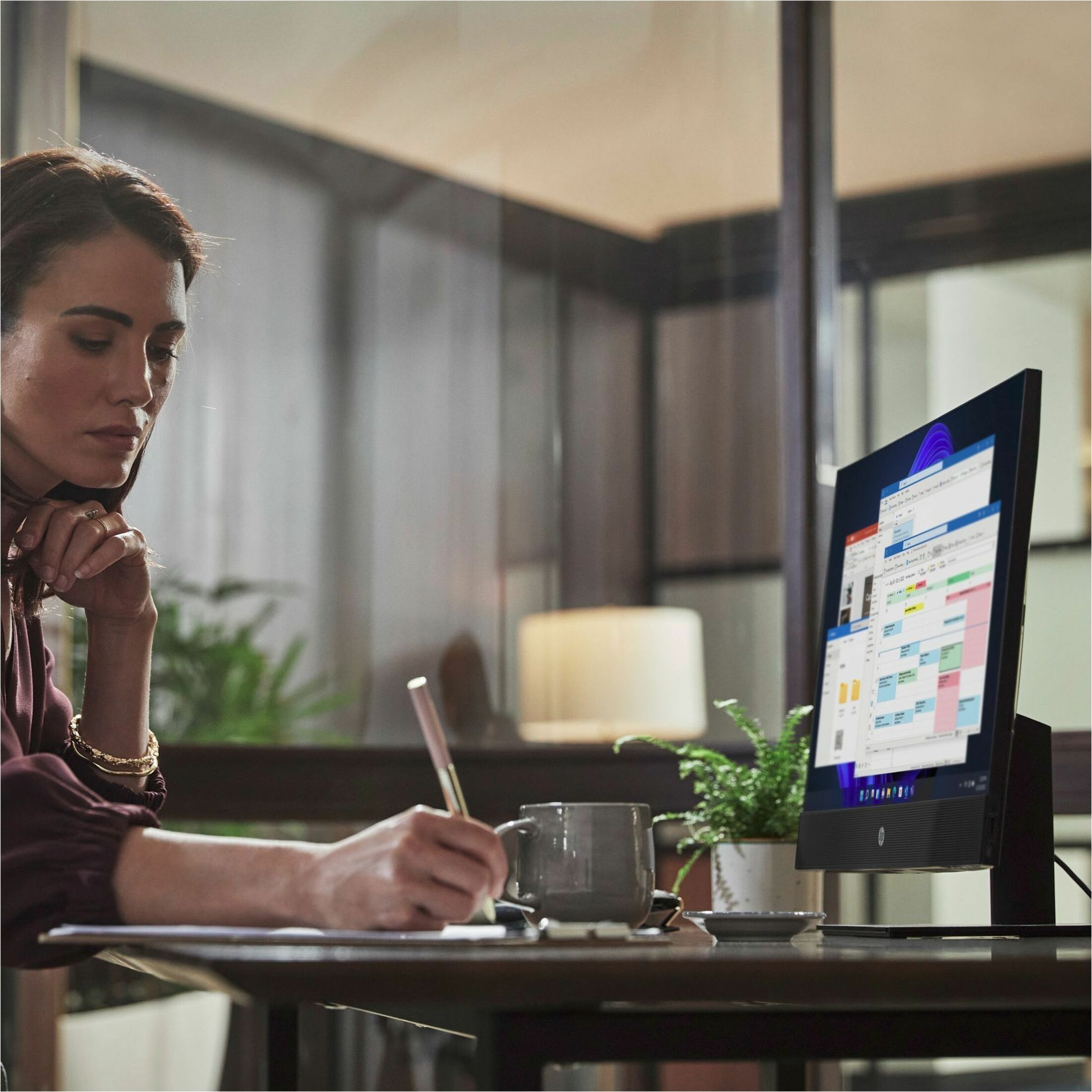 HP Business Desktop ProOne 440 G9 All-in-One Computer - Intel Core i7 12th Gen i7-12700 - vPro Technology - 16 GB - 512 GB PCI Express NVMe SSD - 23.8" Full HD - Desktop - Intel Q670 Chip - 1920 x 1080 - Intel UHD Graphics 770 DDR4 SDRAM — alternate image4