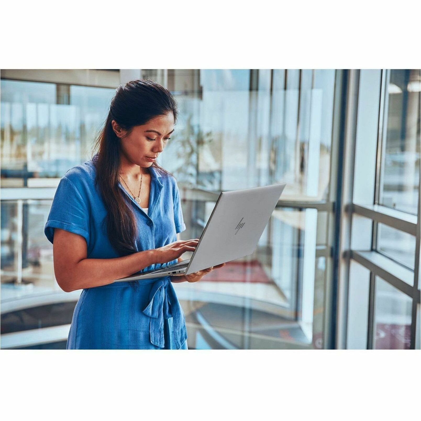 HP ZBook Firefly 14 G10 16" Mobile Workstation - Intel Core i5 13th Gen i5-1335U - vPro Technology - 16 GB - 256 GB SSD - Intel Chip - In-plane Switching (IPS) Technology, Eyesafe - IEEE 802.11ax Wireless LAN Standard — alternate image11