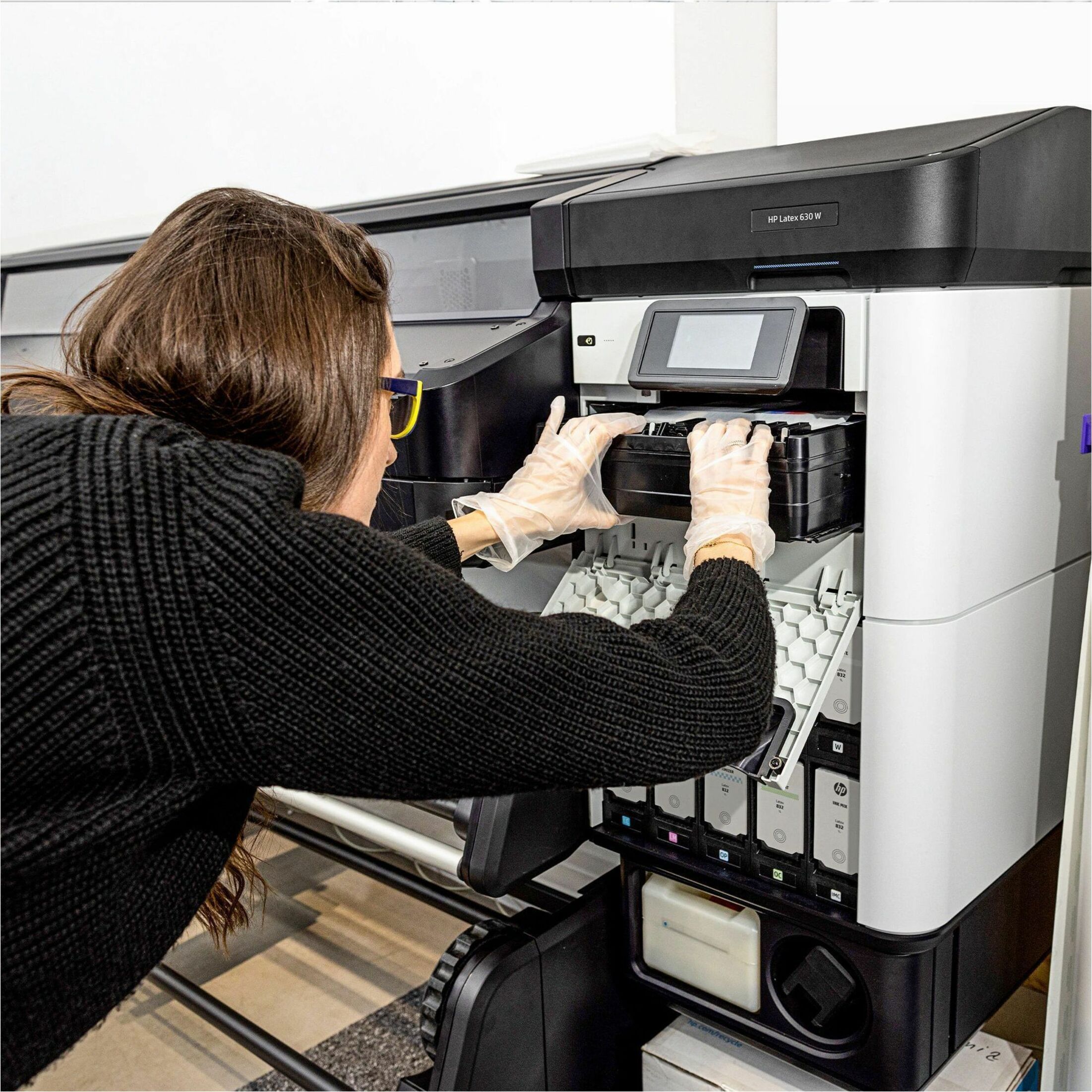 HP Latex 630 Inkjet Large Format Printer - Includes Printer, Cutter - Color - 9 Color(s) - 376.7 ft²/h Color Speed - 1200 x 1200 dpi - USB - Ethernet - Plain Paper, Banner, Poster Paper, Label, Film, Adhesive Vinyl, Canvas, Synthetic Paper, Mesh - Floor Standing Supported — alternate image3