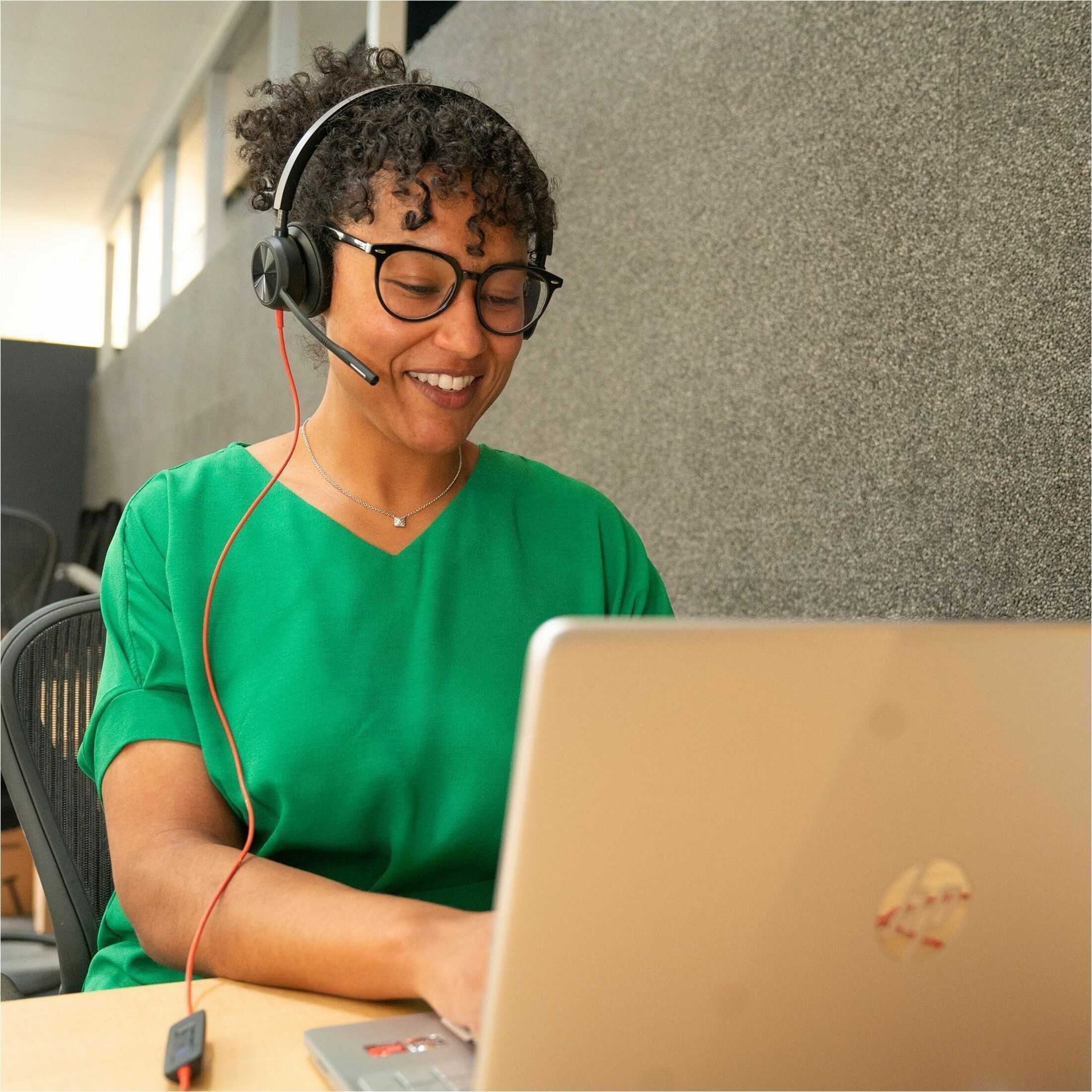 Poly Blackwire 8225 Stereo Microsoft Teams Certified USB-C Headset + USB-C/A Adapter - Microsoft Teams Certification - Stereo - USB Type C - Wired - 32 Ohm - 20 Hz to 20 kHz - On-ear, Over-the-head - Binaural - Supra-aural - 7.10 ft Cable - Omni-directional, Noise Cancelling Microphone - Noise Canceling - Black — alternate image5