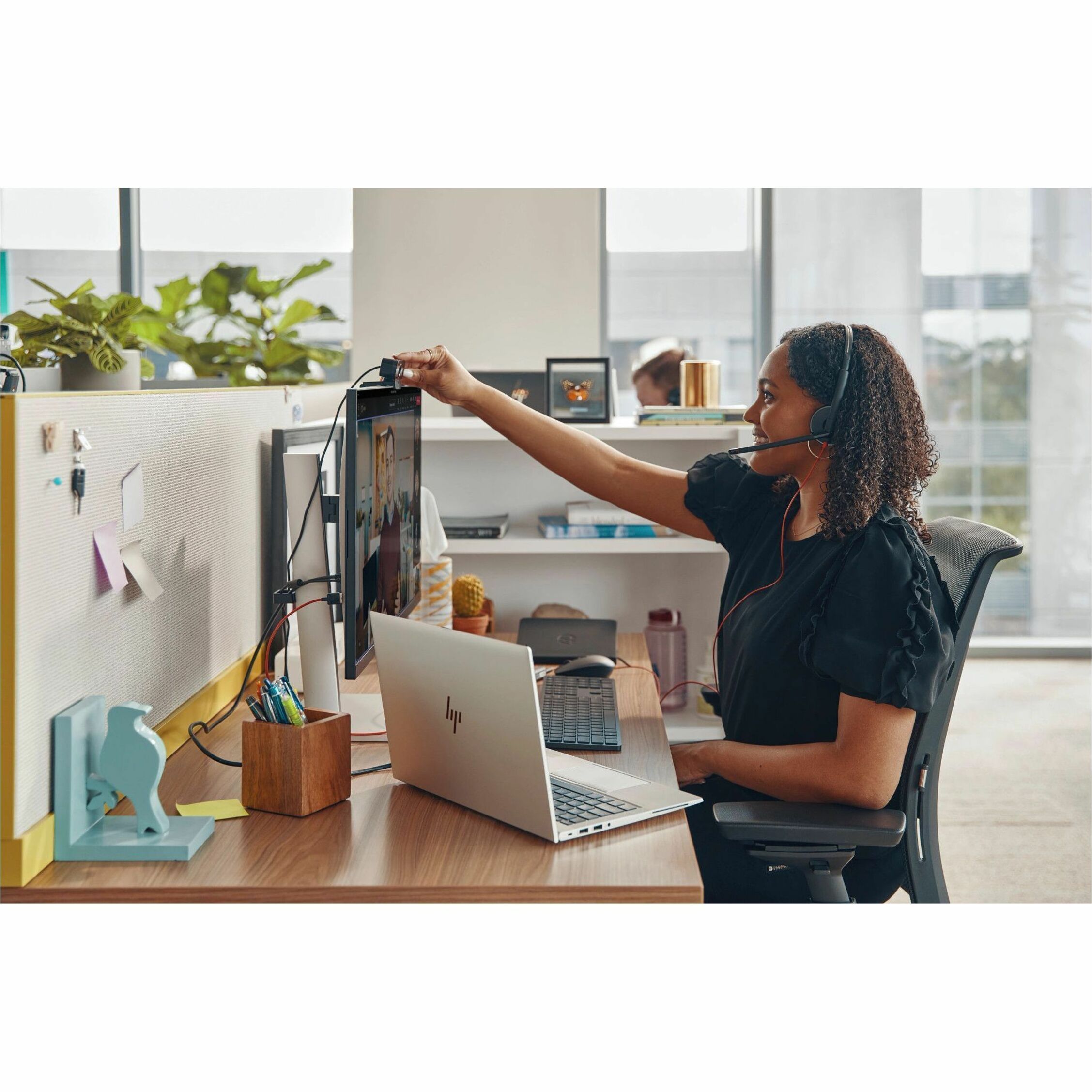 Poly Blackwire 3220 Stereo USB-C Headset +USB-C/A Adapter - Stereo - USB Type C, Mini-phone (3.5mm) - Wired - 32 Ohm - 20 Hz to 20 kHz - On-ear, Over-the-head - Binaural - Supra-aural - 5.20 ft Cable - Omni-directional, Noise Cancelling Microphone - Noise Canceling - Black — life style