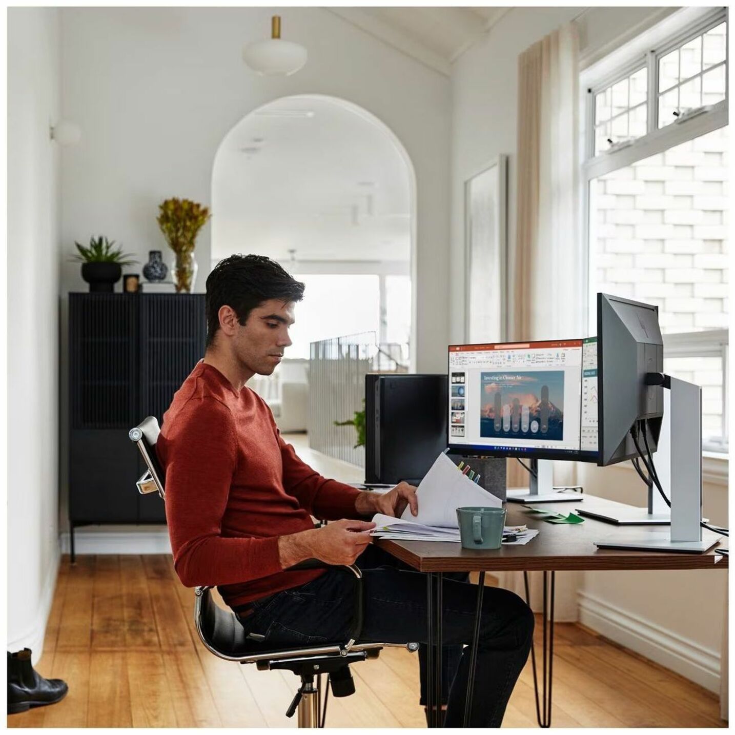 HP Elite 600 G9 Desktop Computer - Intel Core i7 13th Gen i7-13700 - 32 GB - 256 GB PCI Express NVMe SSD - Small Form Factor - Intel Q670 Chip - Windows 10 Pro - Intel UHD Graphics 770 DDR5 SDRAM - 260 W — alternate image1