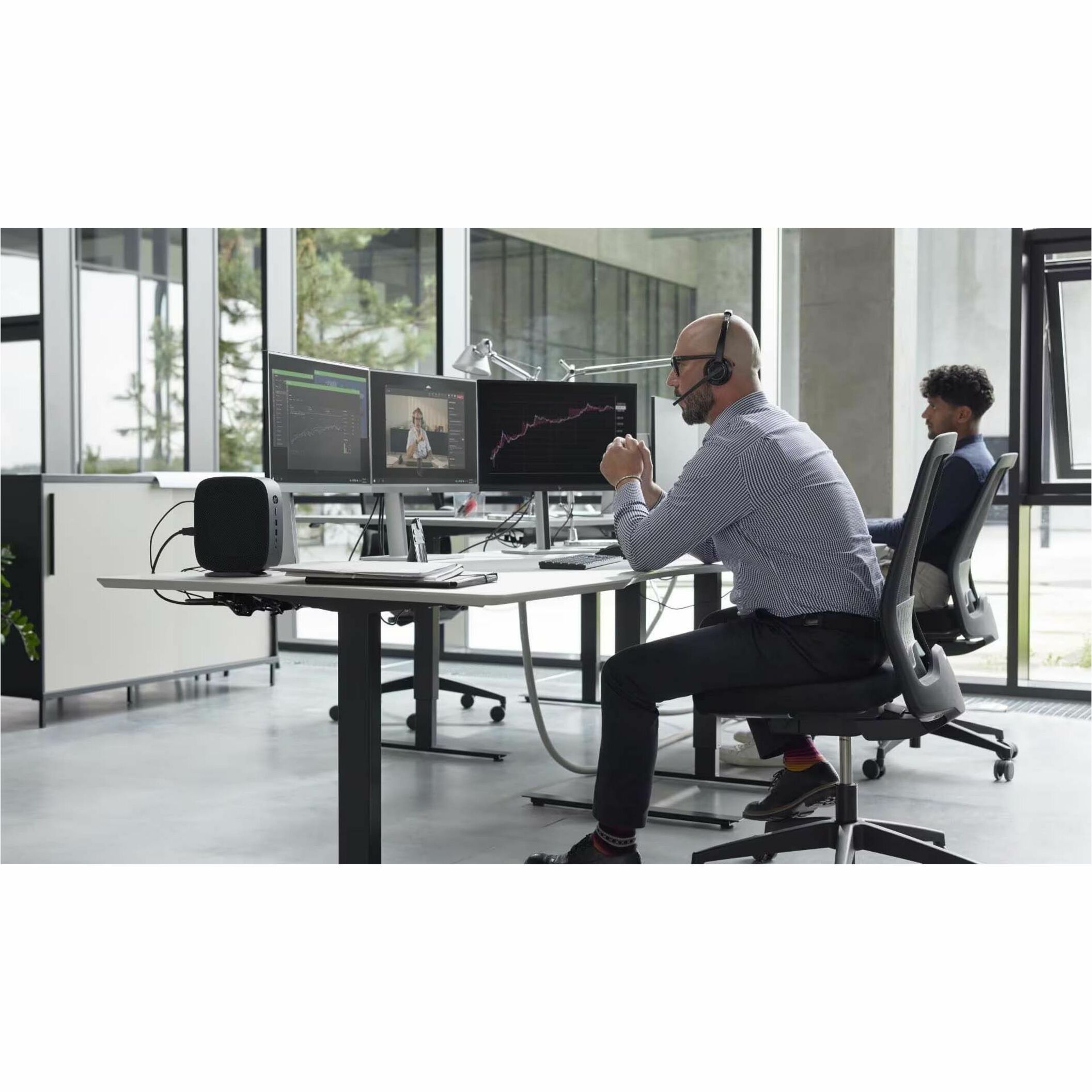 HP Elite t755 Thin Client Ryzen V2546 Hexa-core (6 Core) 3 GHz - TAA Compliant - AMD Chip - 8 GB RAM DDR4 SDRAM - DDR4-3200/PC4-25600 - 32 GB Flash - Gigabit Ethernet - HP Smart Zero Core - DisplayPort - Network (RJ-45) - 7 Total USB Port(s) - 2 USB 2.0 Port(s) - USB Type-C - 90 W — life style