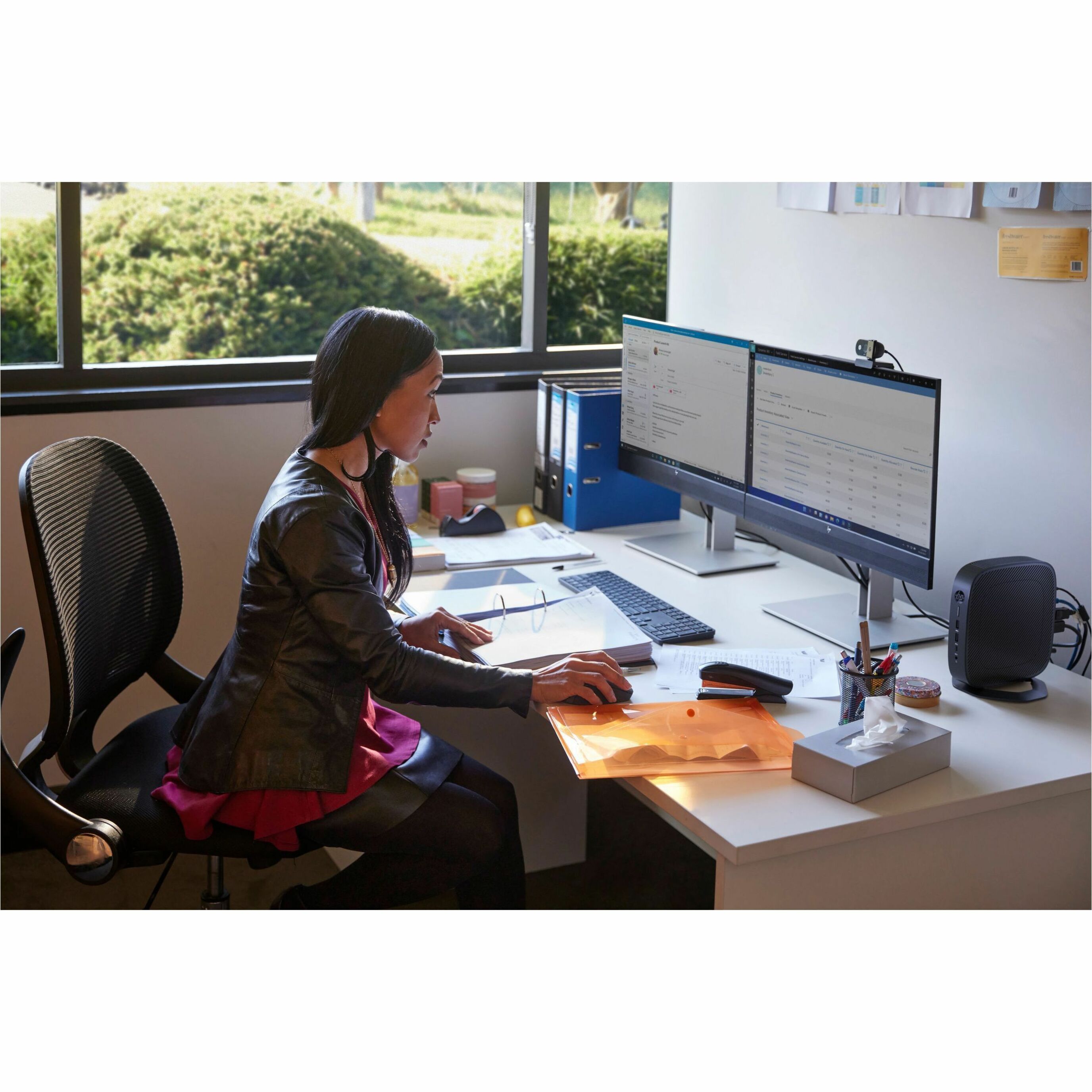 HP Pro t550 Thin Client - Intel Celeron J6412 Quad-core (4 Core) 2 GHz - TAA Compliant - Intel Chip - 4 GB RAM DDR4 SDRAM - DDR4-3200/PC4-25600 - 32 GB Flash - Intel - Gigabit Ethernet - HP ThinPro - DisplayPort - Network (RJ-45) - 7 Total USB Port(s) - 2 USB 2.0 Port(s) - USB Type-C - 45 W — life style