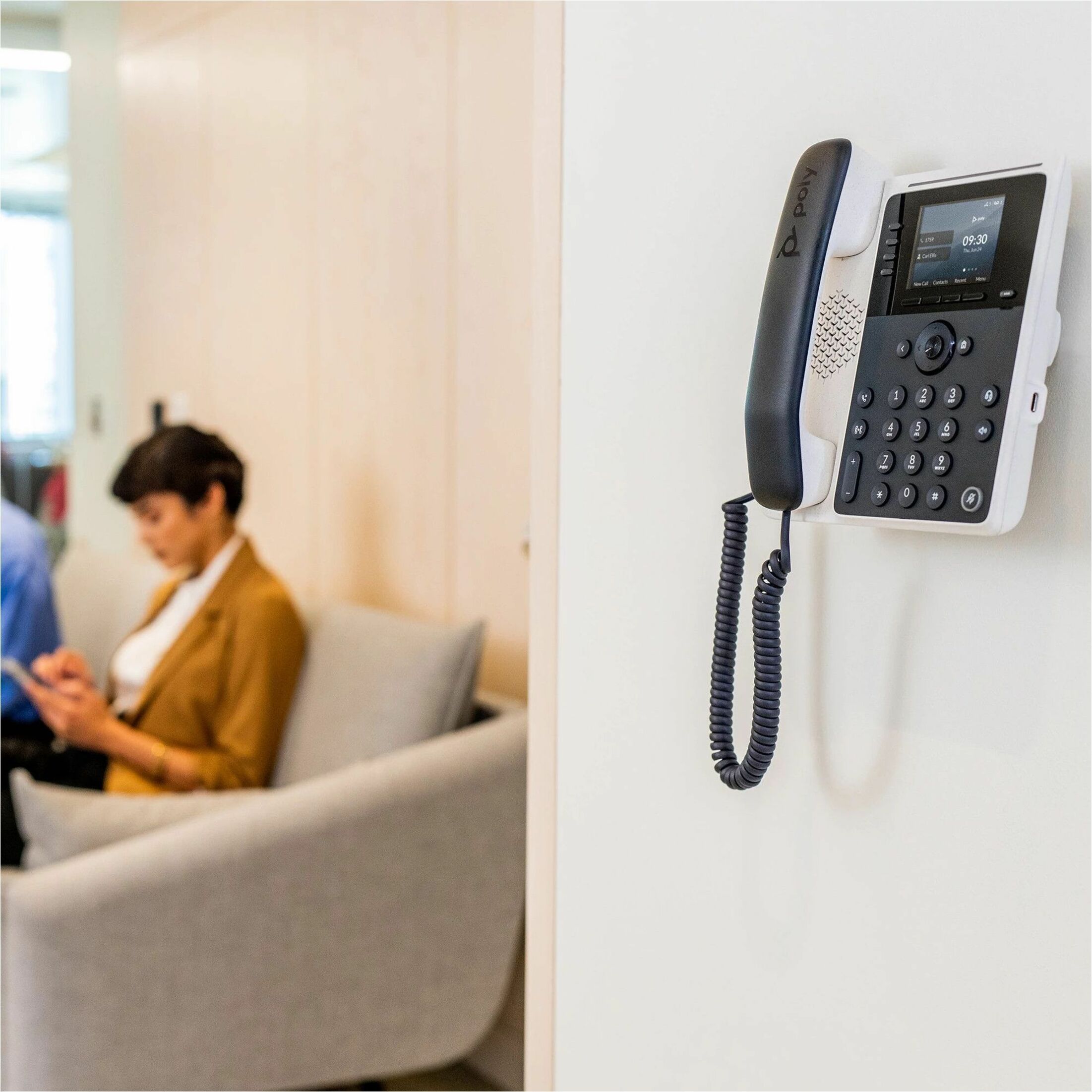 Poly Edge E100 IP Phone and PoE-enabled GSA/TAA - 8 x Total Line - VoIP - 2.8" LCD - 2 x Network (RJ-45) - PoE Ports — alternate image2