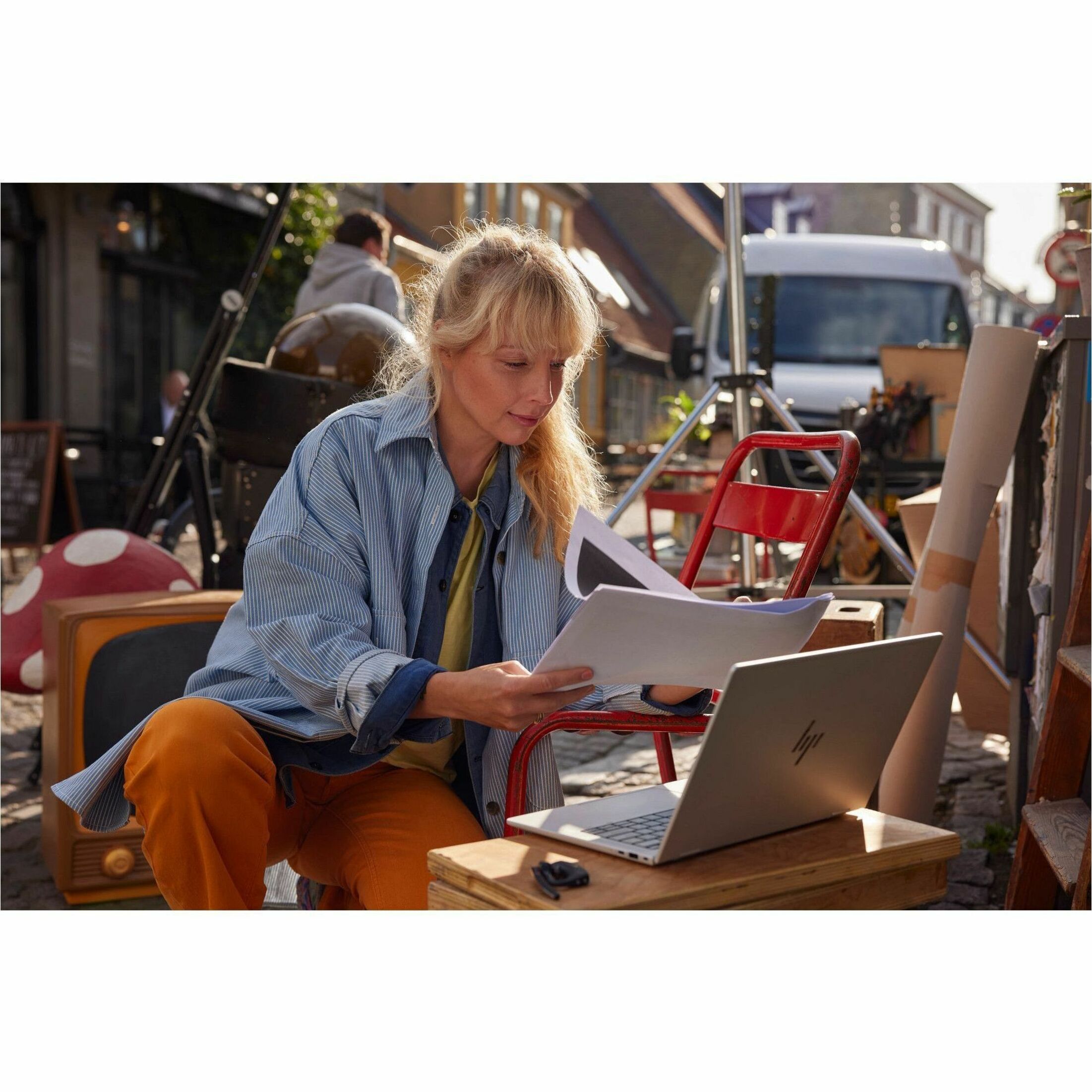 HP Elite x360 1040 G11 14" Touchscreen Notebook - WUXGA - 60 Hz - Intel Core Ultra 7 1st Gen 165H - 32 GB - 512 GB SSD - Intel Chip - 1920 x 1200 - Intel - BrightView - Front Camera/Webcam - IEEE 802.11ax Wireless LAN Standard — alternate image10