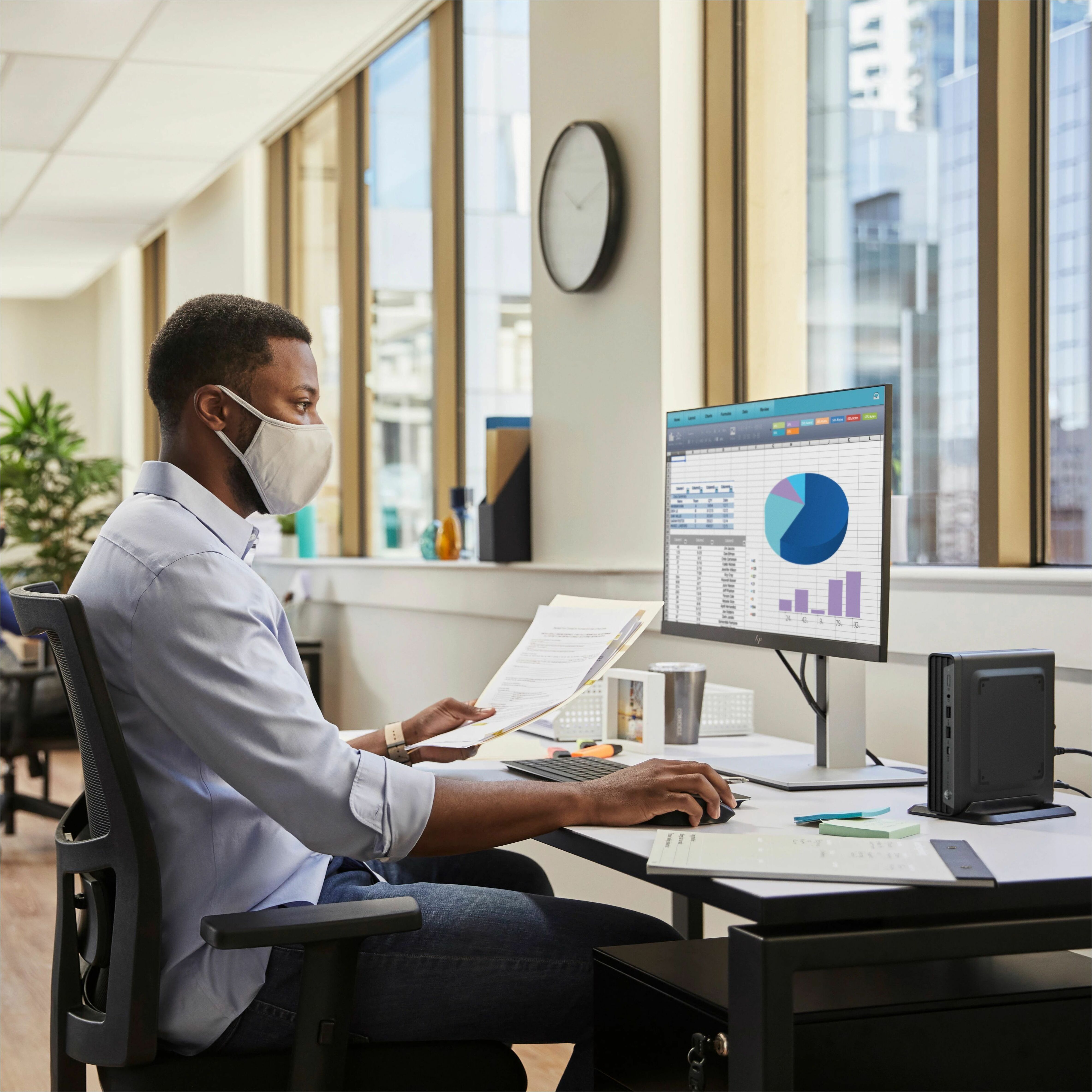 HP Pro Mini 400 G9 Desktop Computer - Desktop Mini - Intel Q670 Chip — life style
