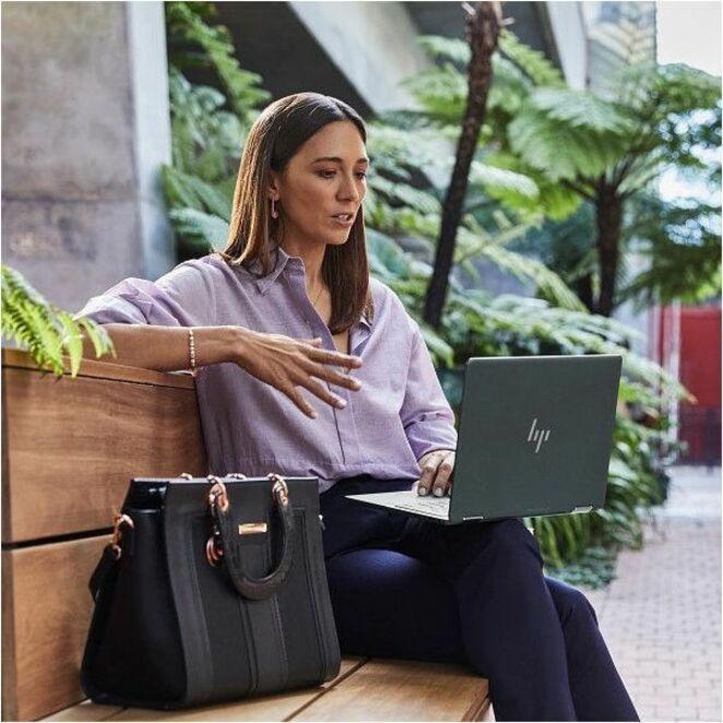 HP Elite Dragonfly Chromebook Enterprise 13.5" Touchscreen Convertible 2 in 1 Chromebook - 2K - Intel Core i7 12th Gen i7-1265U - 32 GB - 256 GB SSD - Intel Chip - 2256 x 1504 - Intel - In-plane Switching (IPS) Technology, BrightView - Front Camera/Webcam - IEEE 802.11ax Wireless LAN Standard — alternate image4