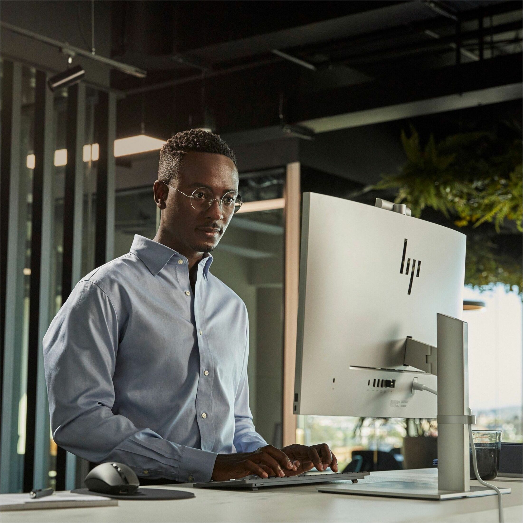 HP EliteOne 870 G9 All-in-One Computer - Intel Core i7 14th Gen i7-14700 - 64 GB - 27" - Desktop - Intel Q670 Chip — alternate image10