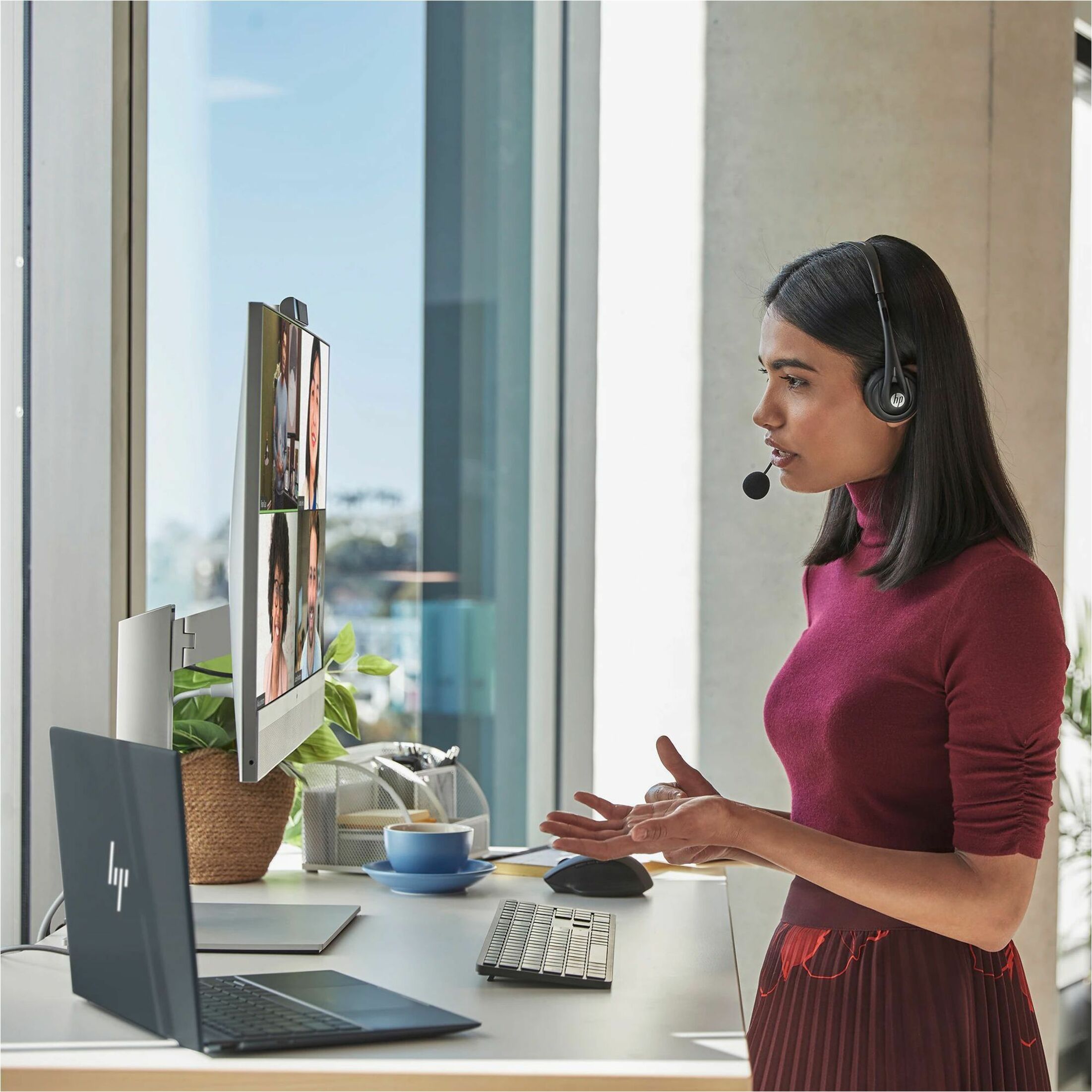 HP EliteOne 870 G9 All-in-One Computer - Intel Core i7 14th Gen i7-14700 - 64 GB - 27" - Desktop - Intel Q670 Chip — life style
