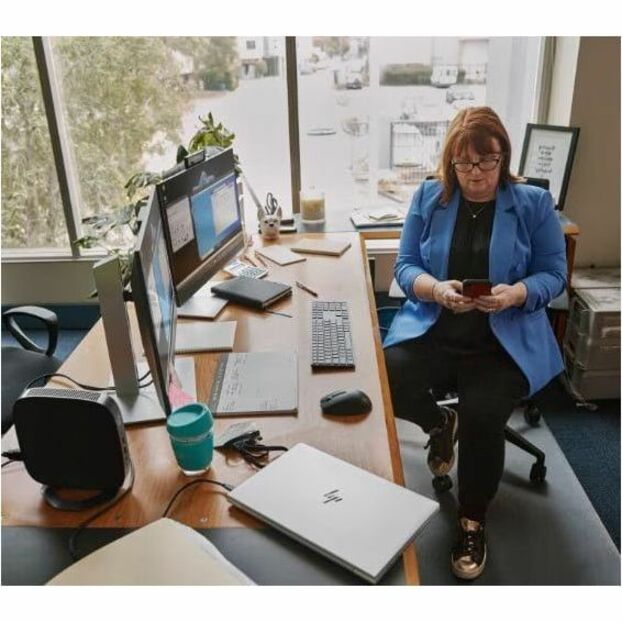 HP Elite t660 Thin Client - Intel U-series U300E Penta-core (5 Core) 1.10 GHz - TAA Compliant - Intel Chip - 8 GB RAM DDR5 SDRAM - 32 GB Flash - Intel - Gigabit Ethernet - HP ThinProFrench) - DisplayPort - Network (RJ-45) - 7 Total USB Port(s) - 2 USB 2.0 Port(s) - USB Type-C - French Keyboard - 45 W — alternate image4