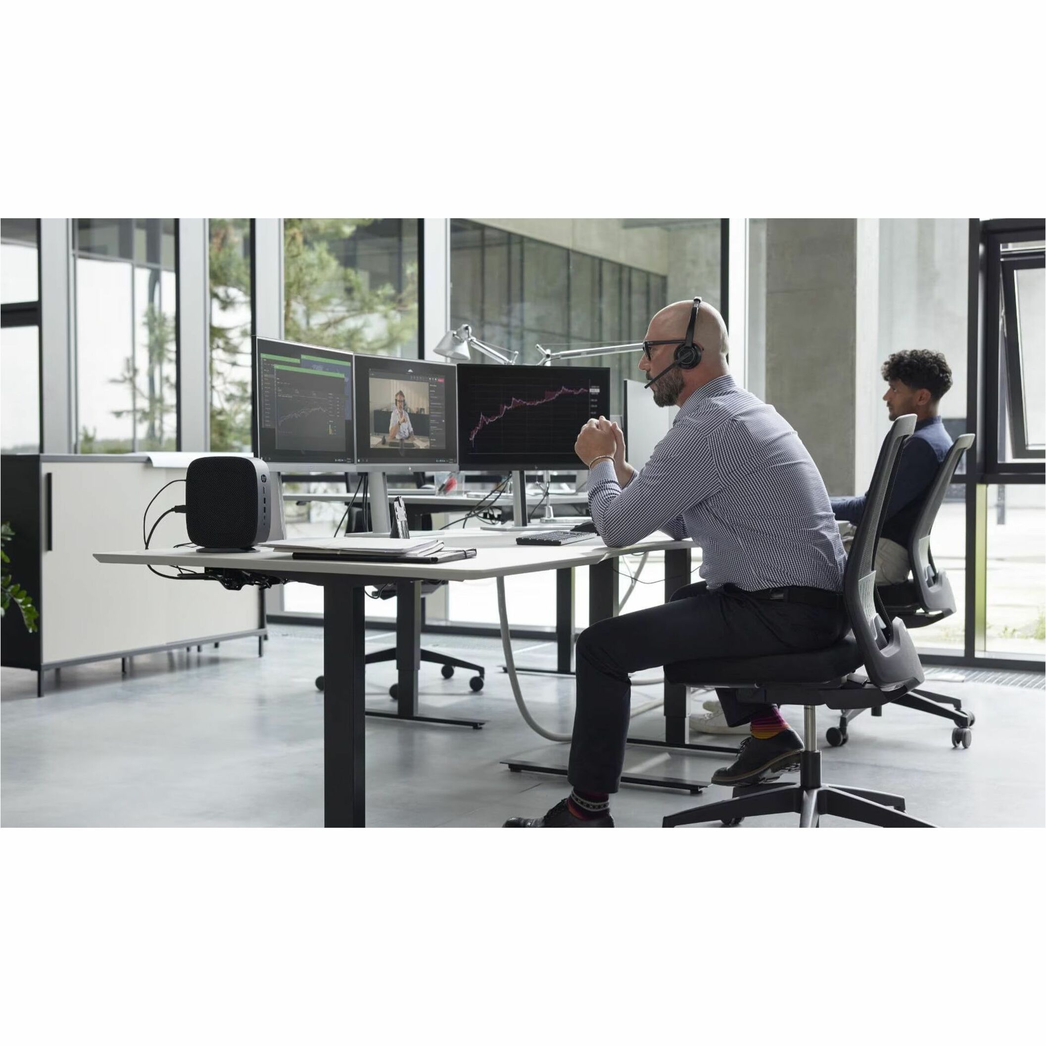 HP Elite t660 Thin Client - Intel U-series U300E Penta-core (5 Core) 1.10 GHz - TAA Compliant - Intel Chip - 8 GB RAM DDR5 SDRAM - 32 GB Flash - Intel - Gigabit Ethernet - HP ThinProFrench) - DisplayPort - Network (RJ-45) - 7 Total USB Port(s) - 2 USB 2.0 Port(s) - USB Type-C - French Keyboard - 45 W — life style