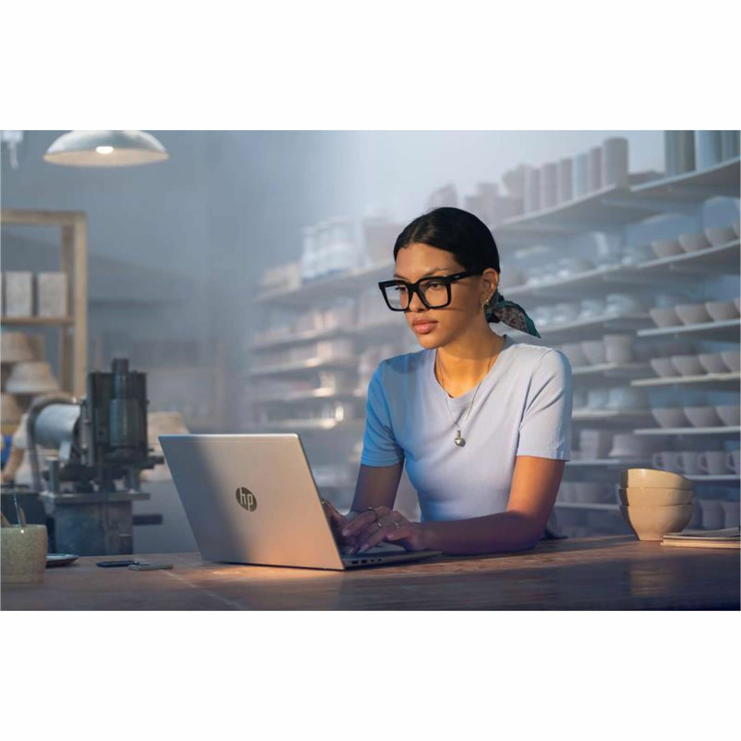 HP ProBook 4 G1i 14" Touchscreen Notebook - WUXGA - Intel Core Ultra 5 225U - 16 GB - 512 GB SSD - English, French Keyboard - Pike Silver - Intel Chip - 1920 x 1200 - Windows 11 Pro - Intel - In-plane Switching (IPS) Technology - Front Camera/Webcam - IEEE 802.11ax Wireless LAN Standard — alternate image4