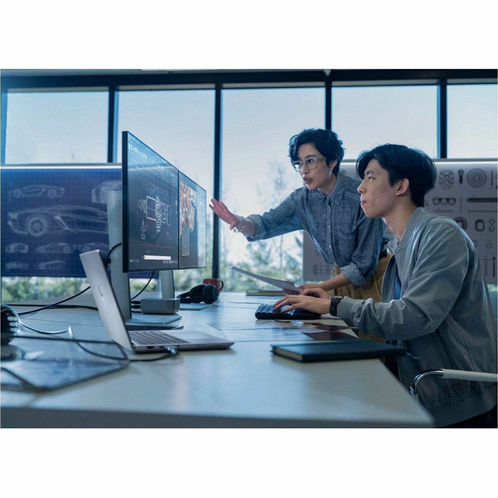 HP ZBook Ultra G1a 14" Copilot+ PC Mobile Workstation - WUXGA - AMD Ryzen AI MAX PRO 385 - 32 GB - 1 TB SSD - English Keyboard - Meteor Silver - AMD Chip - 1920 x 1200 - Windows 11 Pro - AMD Radeon 8050S Graphics - In-plane Switching (IPS) Technology - Front Camera/Webcam - IEEE 802.11be Wireless LAN Standard — life style