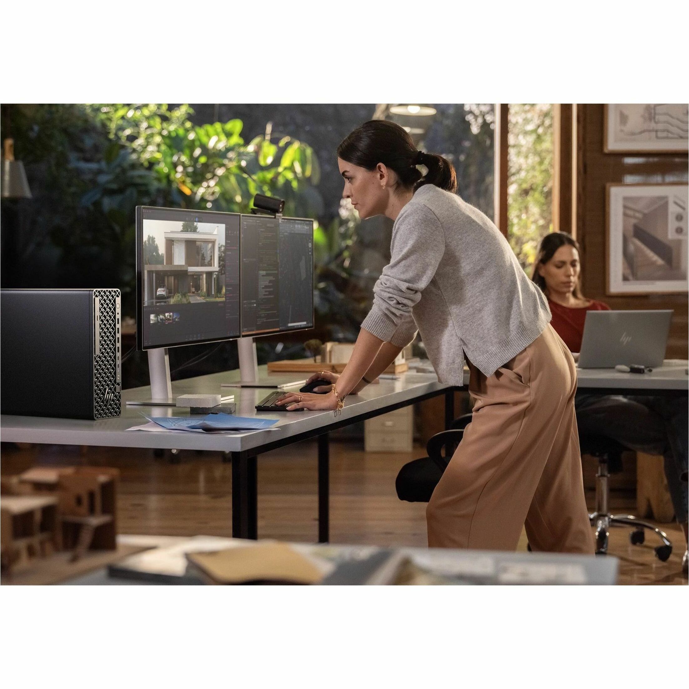 HP Z2 G1i Workstation - 1 x Intel Core Ultra 9 285 - 32 GB - 512 GB SSD - Small Form Factor - Intel W880 Chip - Serial ATA, NVMe Controller - 0, 1, 5, 10 RAID Levels - Gigabit Ethernet — alternate image4