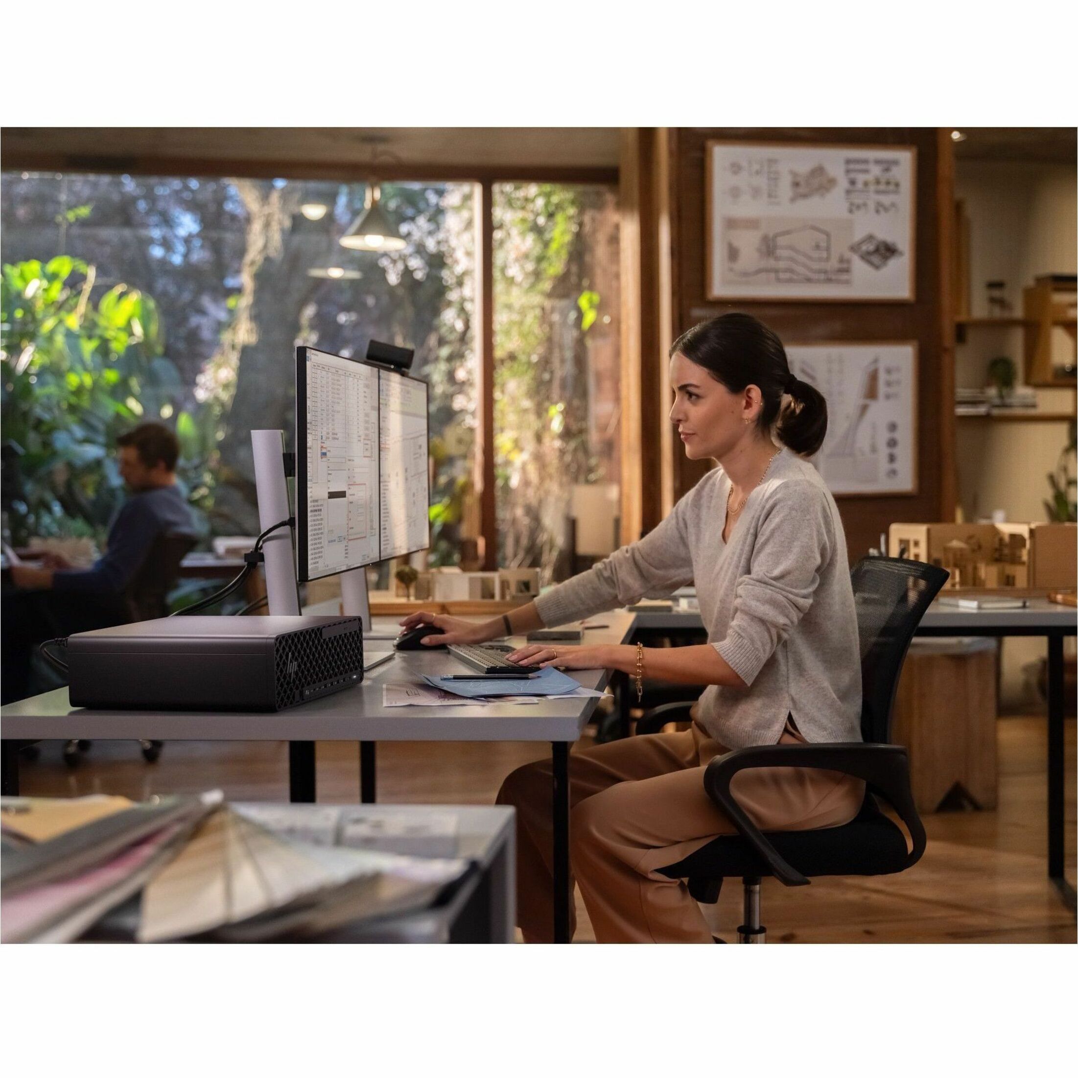 HP Z2 G1i Workstation - 1 x Intel Core Ultra 9 285 - 32 GB - 512 GB SSD - Small Form Factor - Intel W880 Chip - Serial ATA, NVMe Controller - 0, 1, 5, 10 RAID Levels - Gigabit Ethernet — life style