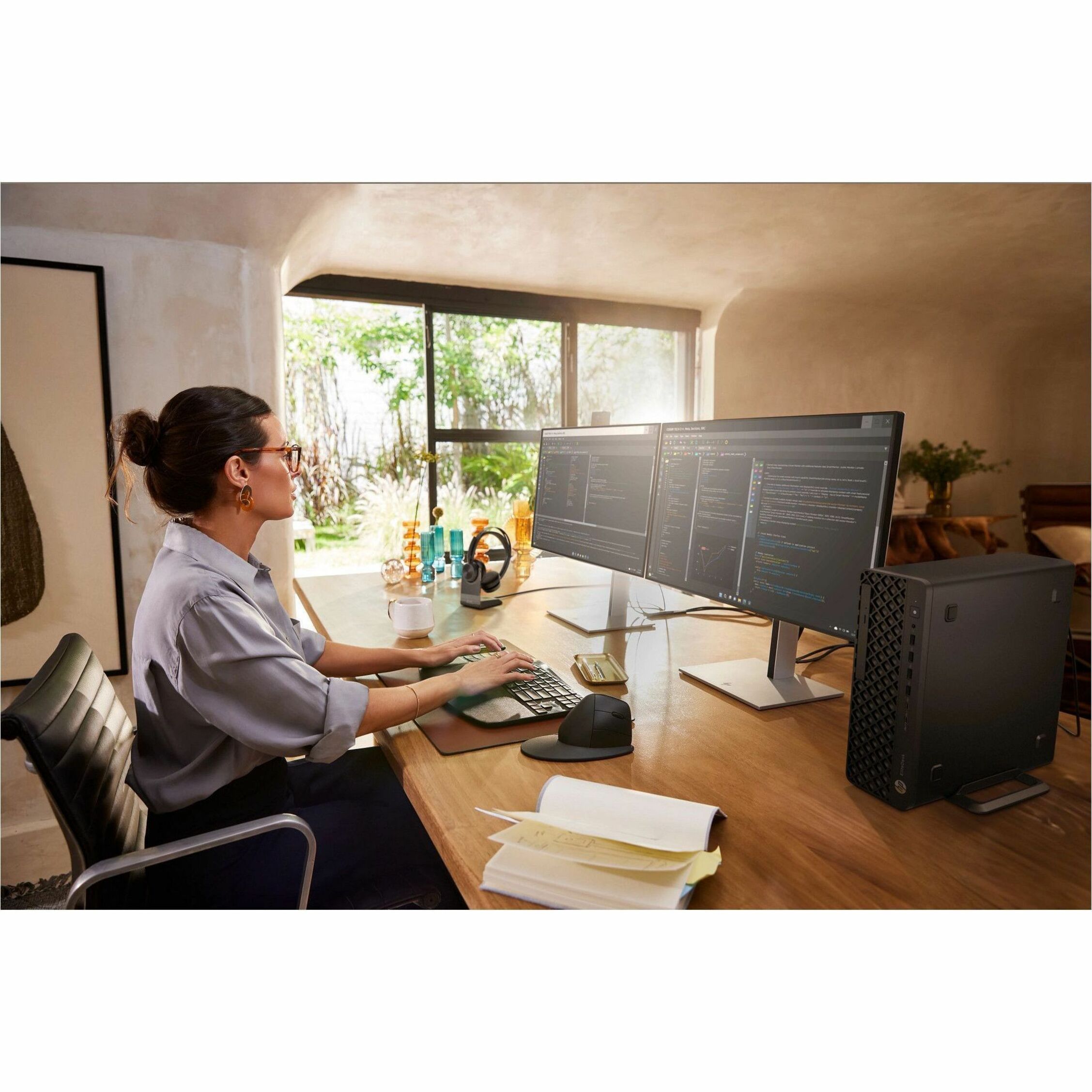 HP EliteDesk 8 G1i Desktop Computer - Intel Core Ultra 5 2nd Gen 235 - 16 GB - 512 GB SSD - Small Form Factor - Intel Q870 Chip — life style