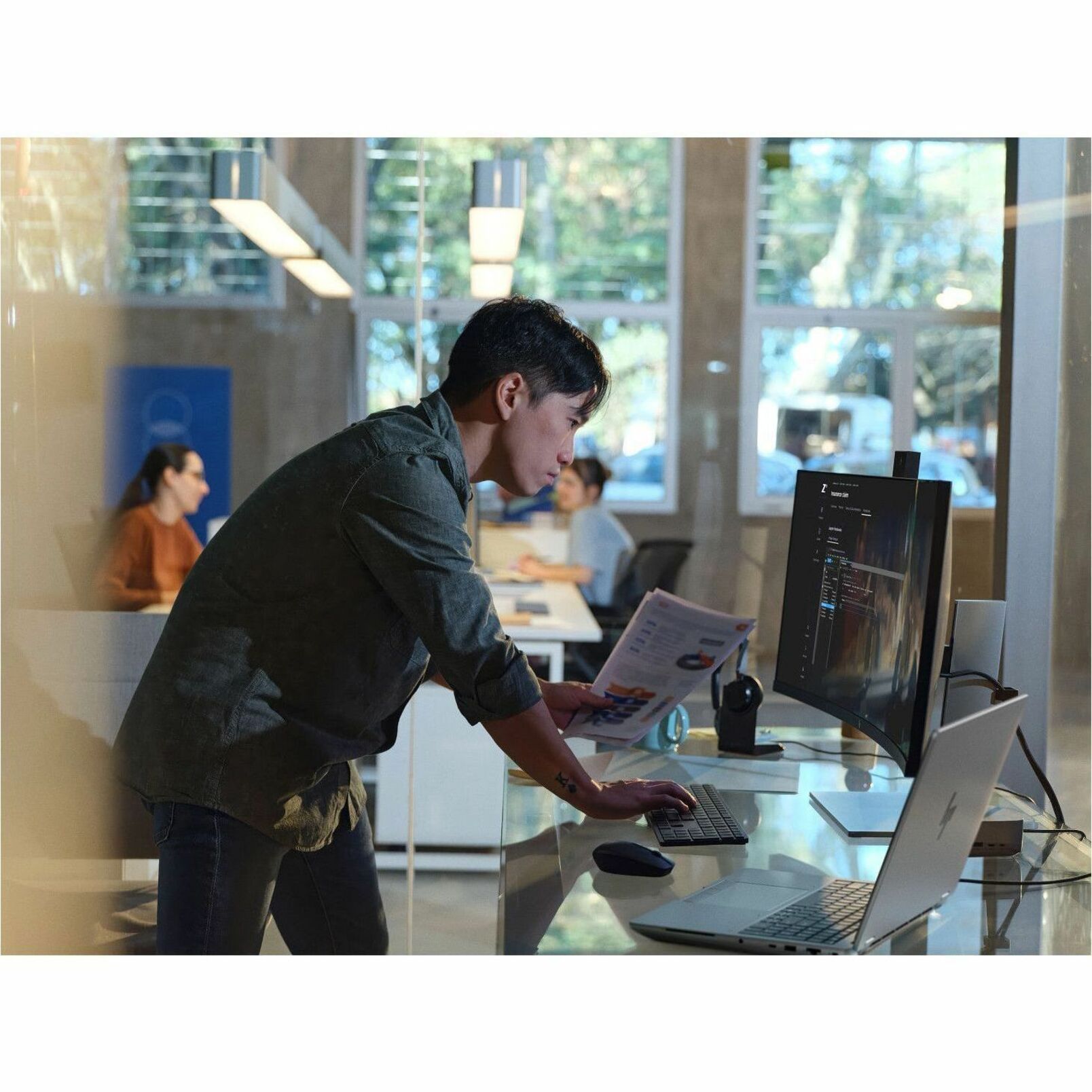 HP ZBook Fury G1i 16" Mobile Workstation - Intel Core Ultra 9 285HX - 128 GB - 4 TB SSD - Smart Card Reader - Intel Chip - IEEE 802.11be Wireless LAN Standard - Wi-Fi 7 — alternate image2
