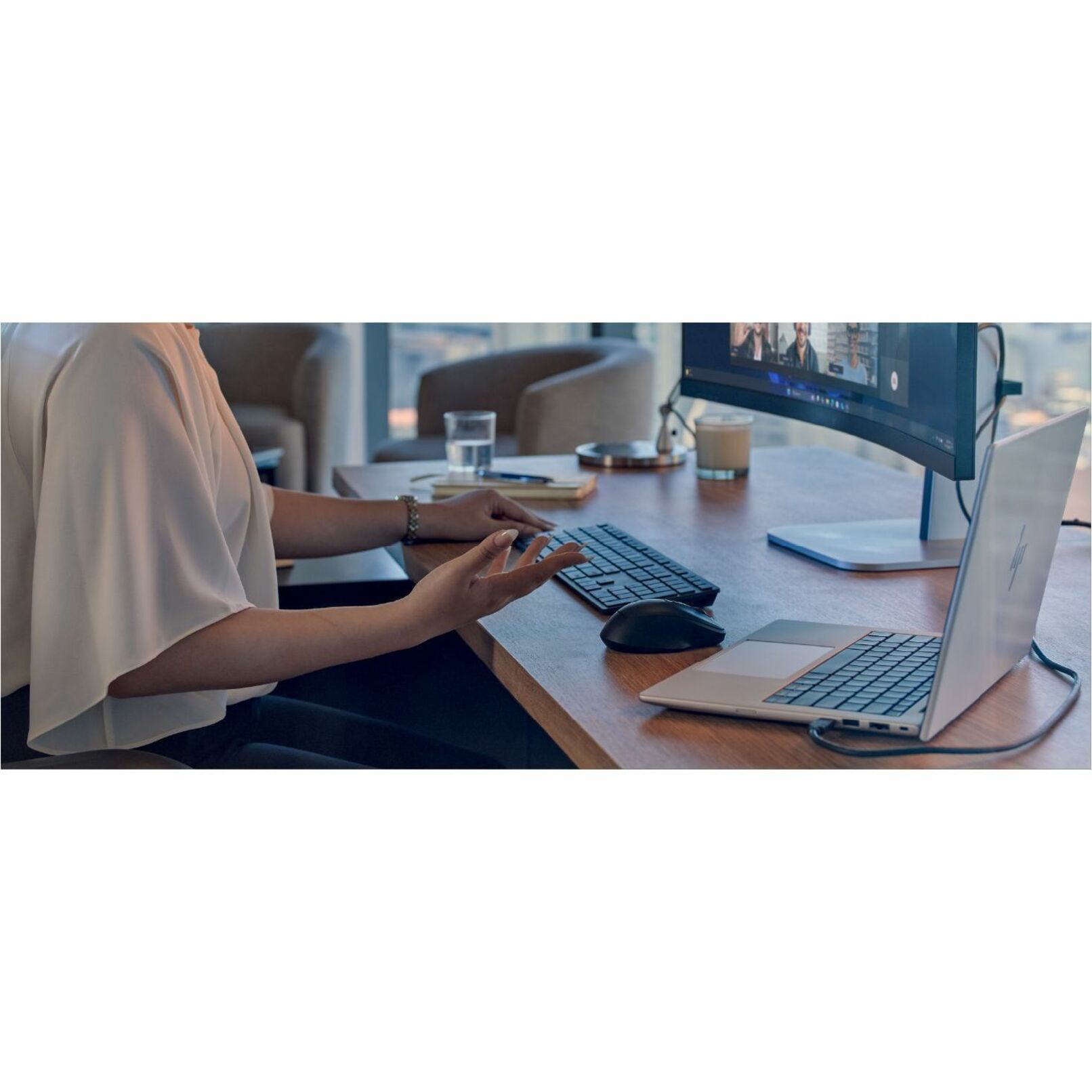 HP EliteBook 8 G1a 14" Notebook - AMD Ryzen 7 PRO 250 - 32 GB - 512 GB SSD - AMD Chip - AMD Radeon Graphics - Front Camera/Webcam — alternate image2