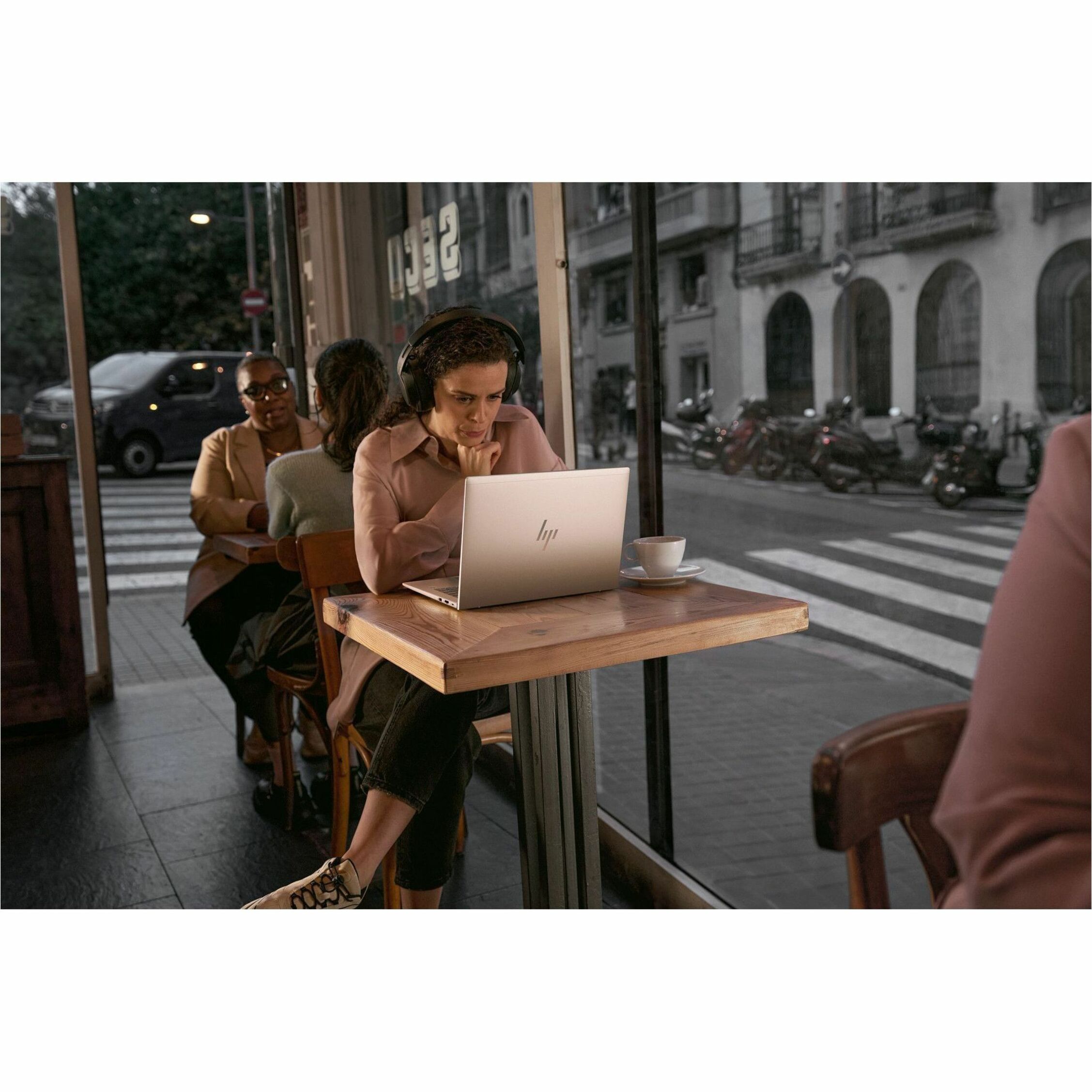 HP EliteBook 6 G1a 16" Notebook - AMD Ryzen 7 PRO 250 - 32 GB - 512 GB SSD - AMD Chip - AMD — alternate image11