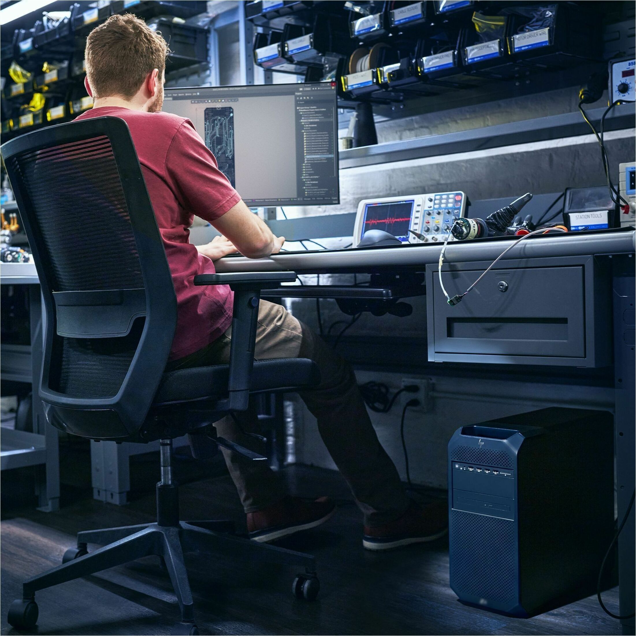 HP Z8 G5 Workstation - Intel Xeon Gold 5th Gen 5520+ - 1 TB - Tower - Black - Intel C741 Chip - NVMe, Serial ATA/600 Controller - 0, 1, 5, 10 RAID Levels - Gigabit Ethernet — life style