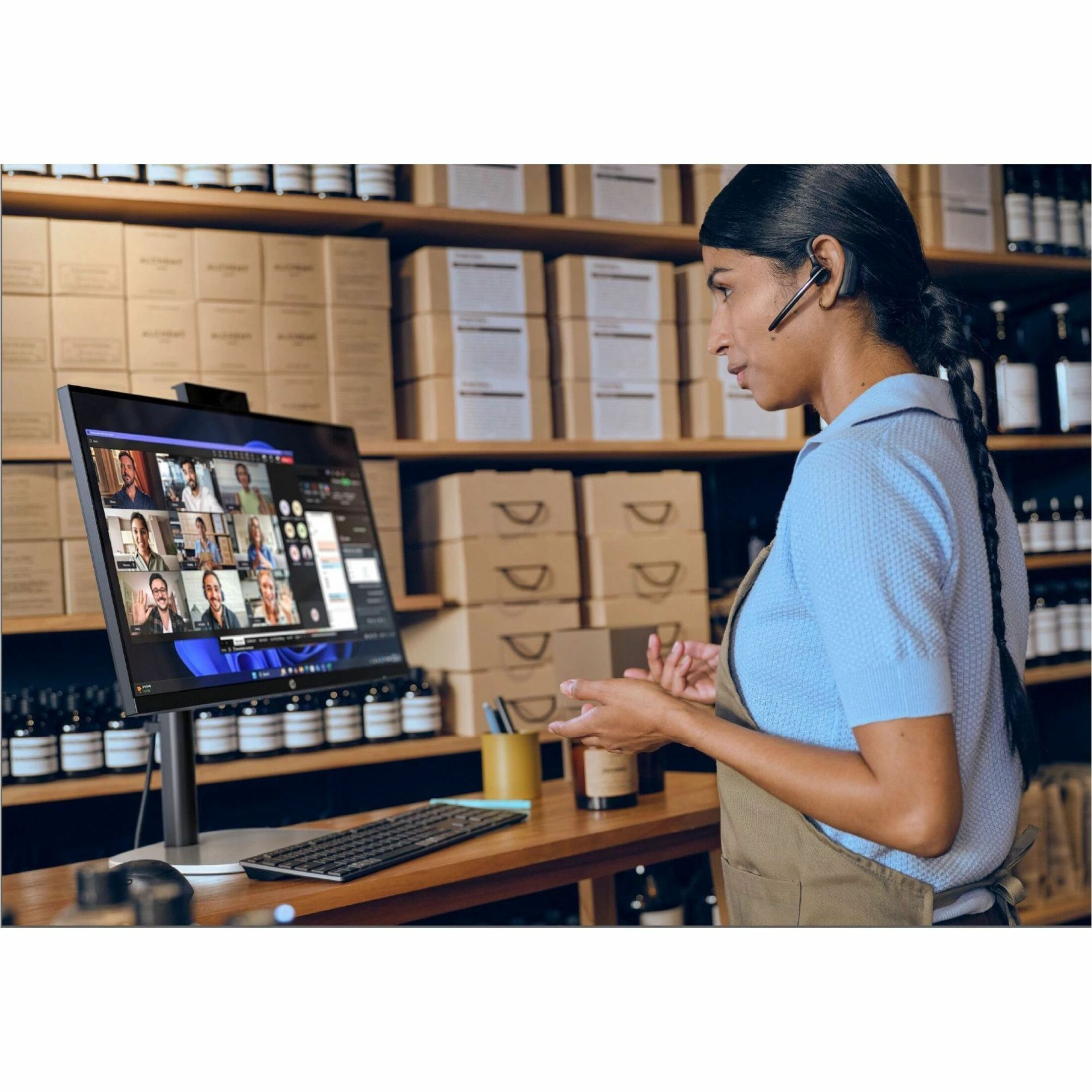 HP ProStudio 4 AiO G1i All-in-One Computer - Intel Core Ultra 5 2nd Gen 225 - 16 GB - 256 GB SSD - 23.8" Full HD - Desktop - Intel Q870 Chip - 1920 x 1080 - 280 W — alternate image4