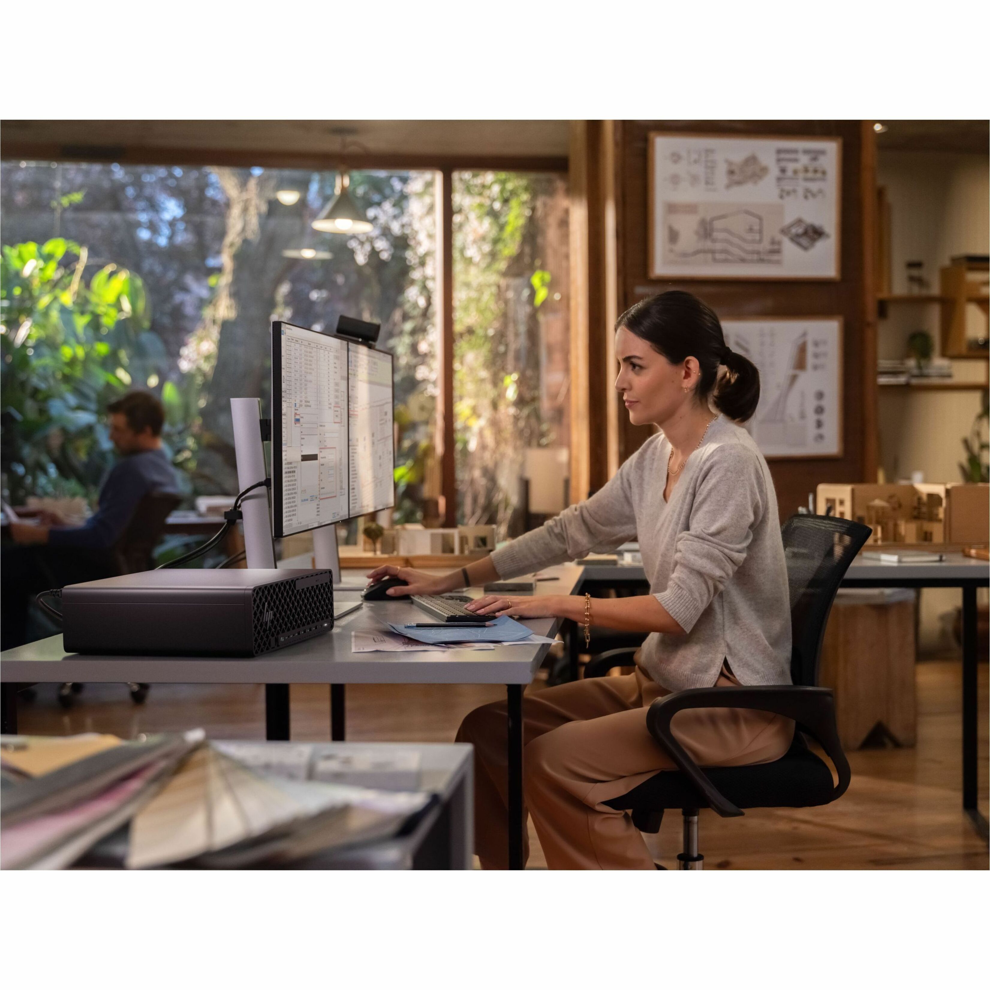 HP Z2 G1i Workstation - 1 x Intel Core Ultra 5 2nd Gen 235 - 16 GB - 1 TB SSD - Small Form Factor - Black - Intel W880 Chip - Windows 11 Pro - Intel DDR5 SDRAM Graphics - NVMe Controller - 0, 1, 5, 10 RAID Levels - English Keyboard - Gigabit Ethernet — life style