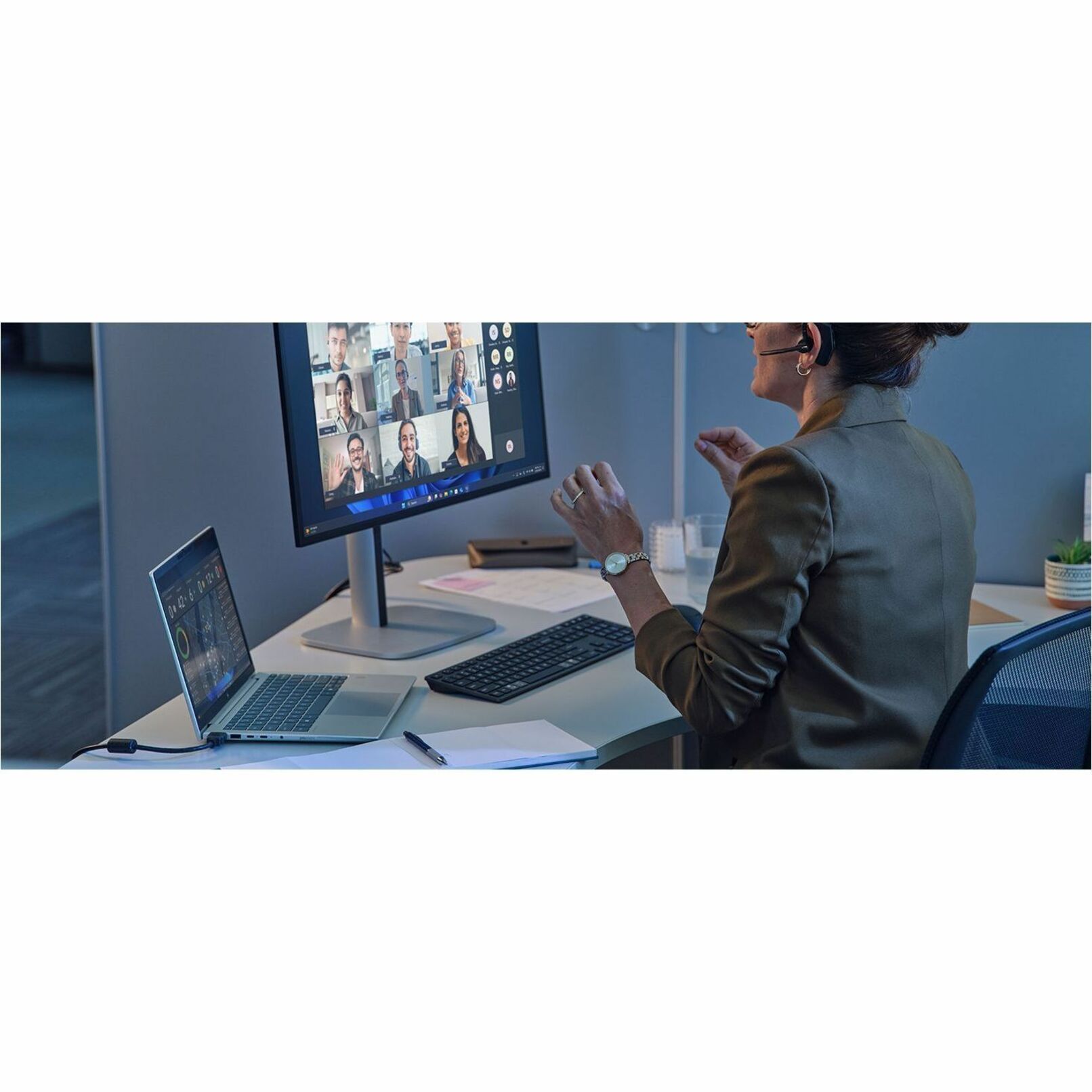 HP EliteBook 6 G1a 14" Copilot+ PC Notebook - AMD Ryzen AI 5 PRO Ryzen AI PRO 300 Series 340 - 32 GB - 512 GB SSD - AMD Chip - AMD — alternate image11