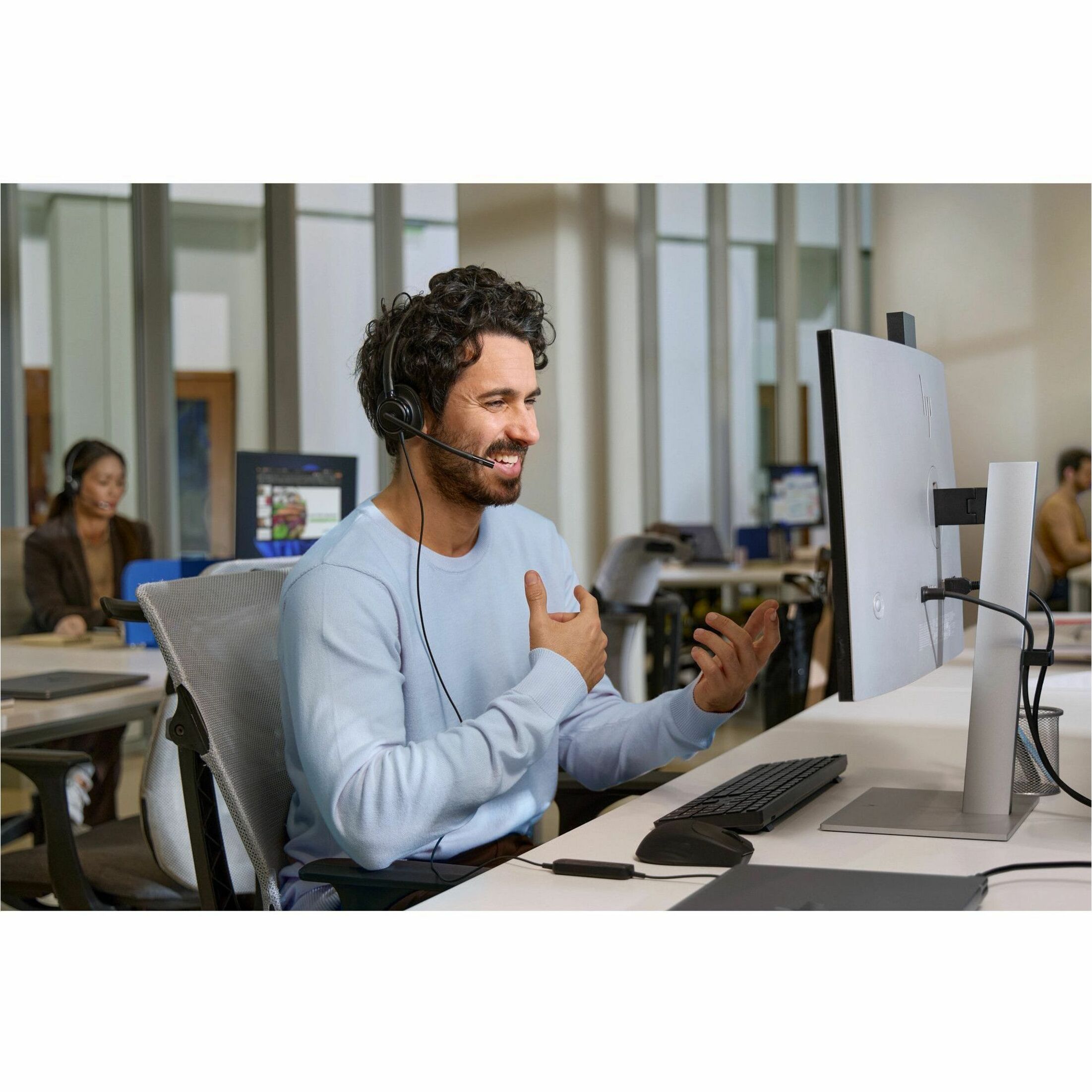 Poly Mission 425 Stereo USB Wired Headset (Bulk) (C01B6A6) - Microsoft Teams Certification - Stereo - USB, USB Type A, USB Type C - Wired - Over-the-head, On-ear - Binaural - Supra-aural - 6.50 ft Cable - Noise Cancelling Microphone - Noise Canceling - Black — alternate image4