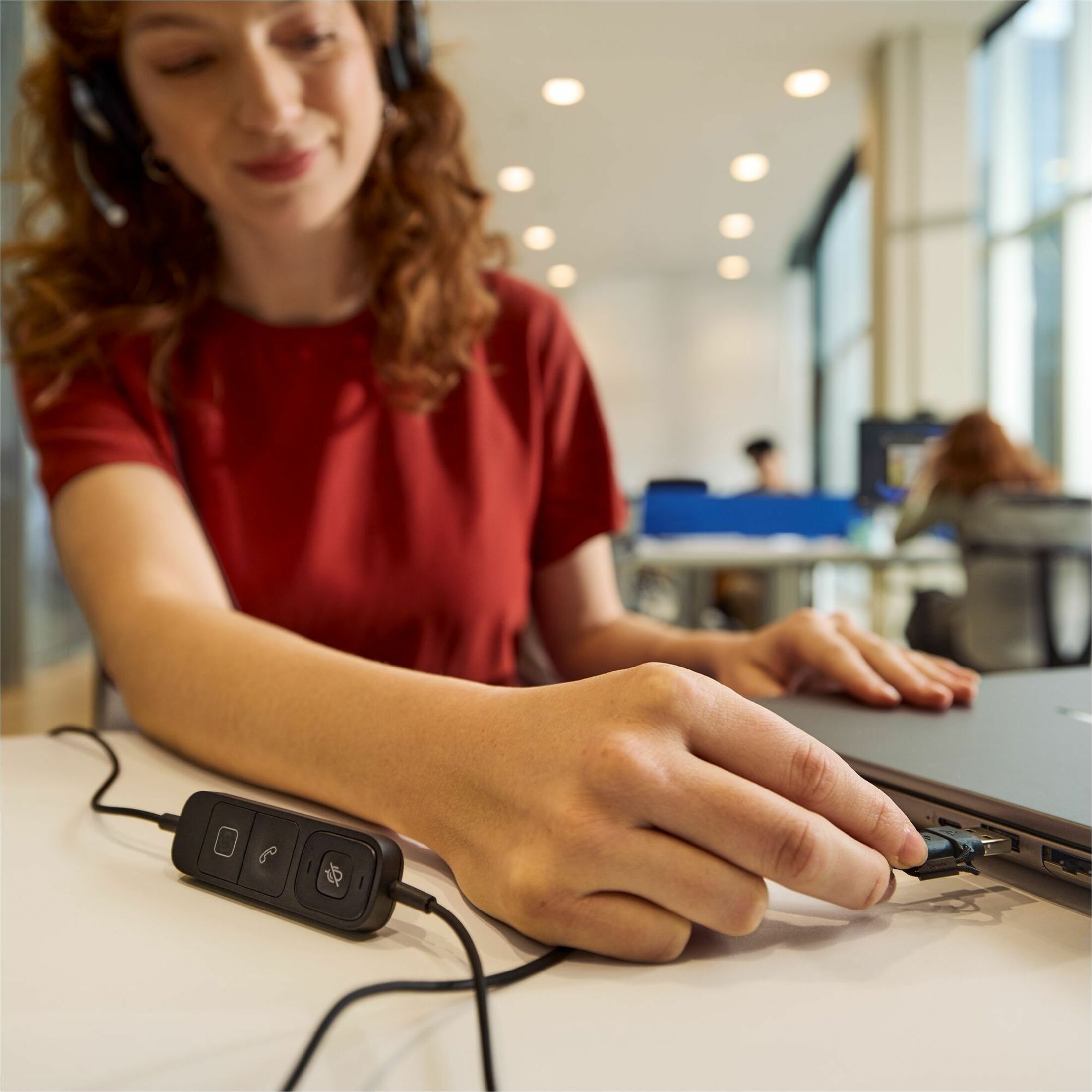 Poly Mission 625 Stereo USB Wired Headset (C01C6AA) - Microsoft Teams Certification - Stereo - USB, USB Type C, USB Type A - Wired - Over-the-head, On-ear - Binaural - Supra-aural - 6.56 ft Cable - Noise Cancelling, Noise Reduction Microphone - Noise Canceling - Black — alternate image5