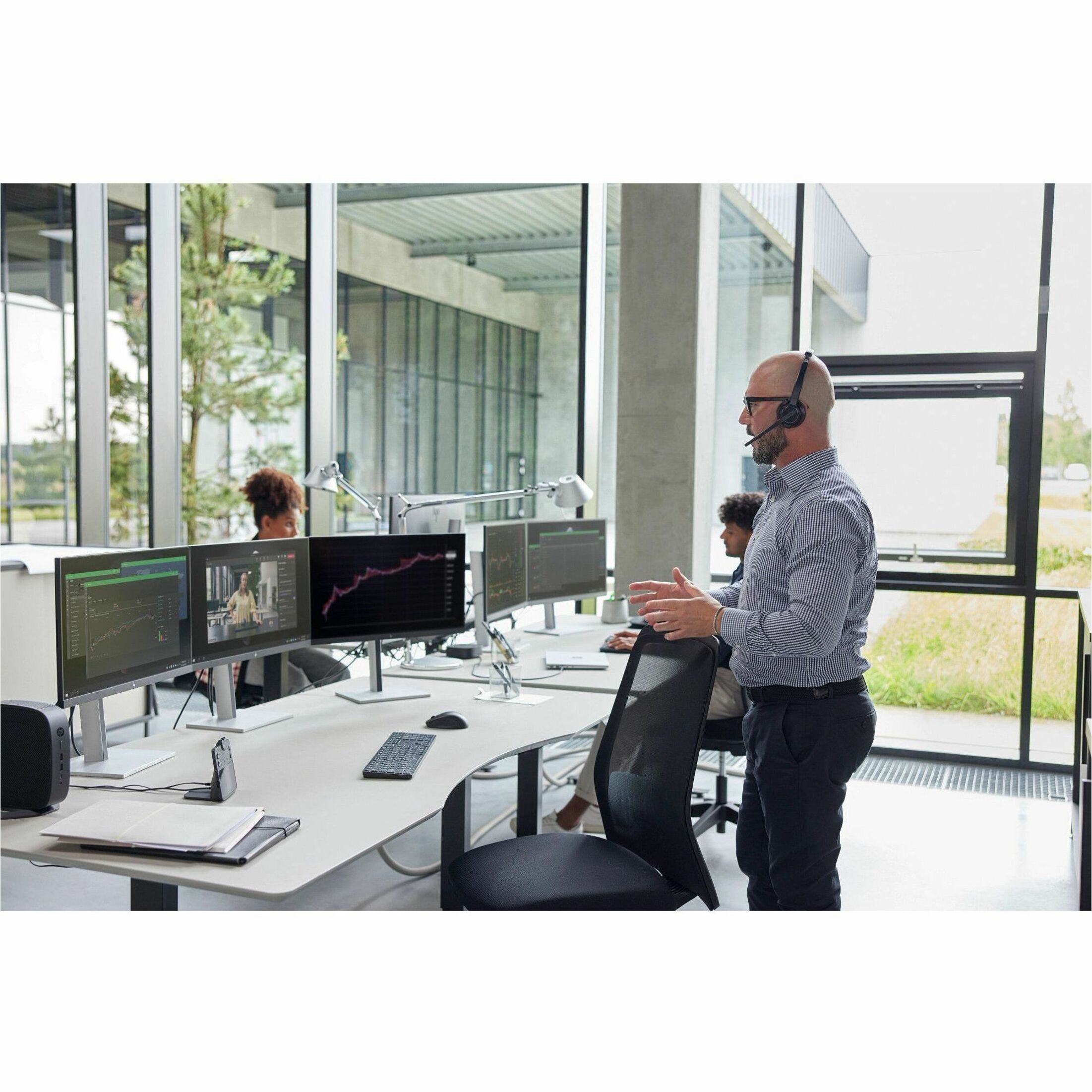 HP Elite t755 Thin Client - AMD Ryzen V2546 Hexa-core (6 Core) 3 GHz - TAA Compliant - AMD Chip - 32 GB RAM DDR4 SDRAM - 256 GB Flash - AMD - Gigabit Ethernet - Windows 10 IoT Enterprise LTSC 2021 - DisplayPort - Network (RJ-45) - 7 Total USB Port(s) - 2 USB 2.0 Port(s) - USB Type-C - 90 W — alternate image3