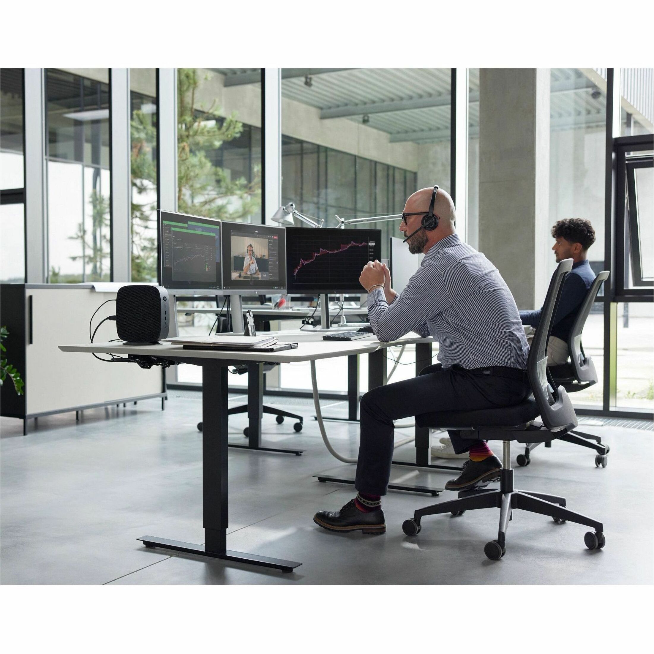 HP Elite t755 Thin Client - AMD Ryzen V2546 Hexa-core (6 Core) 3 GHz - TAA Compliant - AMD Chip - 32 GB RAM DDR4 SDRAM - 256 GB Flash - AMD - Gigabit Ethernet - Windows 10 IoT Enterprise LTSC 2021 - DisplayPort - Network (RJ-45) - 7 Total USB Port(s) - 2 USB 2.0 Port(s) - USB Type-C - 90 W — alternate image4