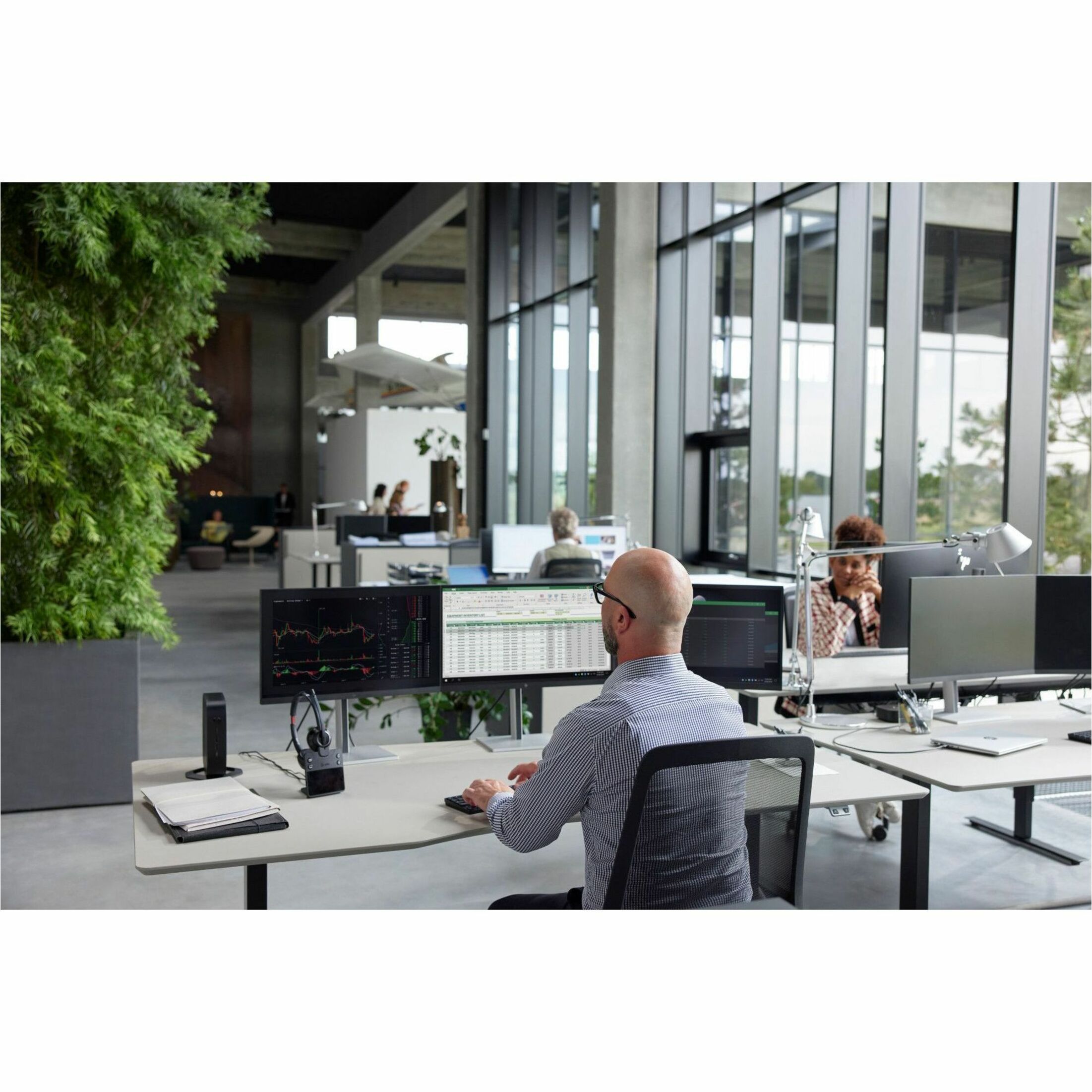 HP Elite t755 Thin Client - AMD Ryzen V2546 Hexa-core (6 Core) 3 GHz - TAA Compliant - AMD Chip - 32 GB RAM DDR4 SDRAM - 256 GB Flash - AMD - Gigabit Ethernet - Windows 10 IoT Enterprise LTSC 2021 - DisplayPort - Network (RJ-45) - 7 Total USB Port(s) - 2 USB 2.0 Port(s) - USB Type-C - 90 W — alternate image5