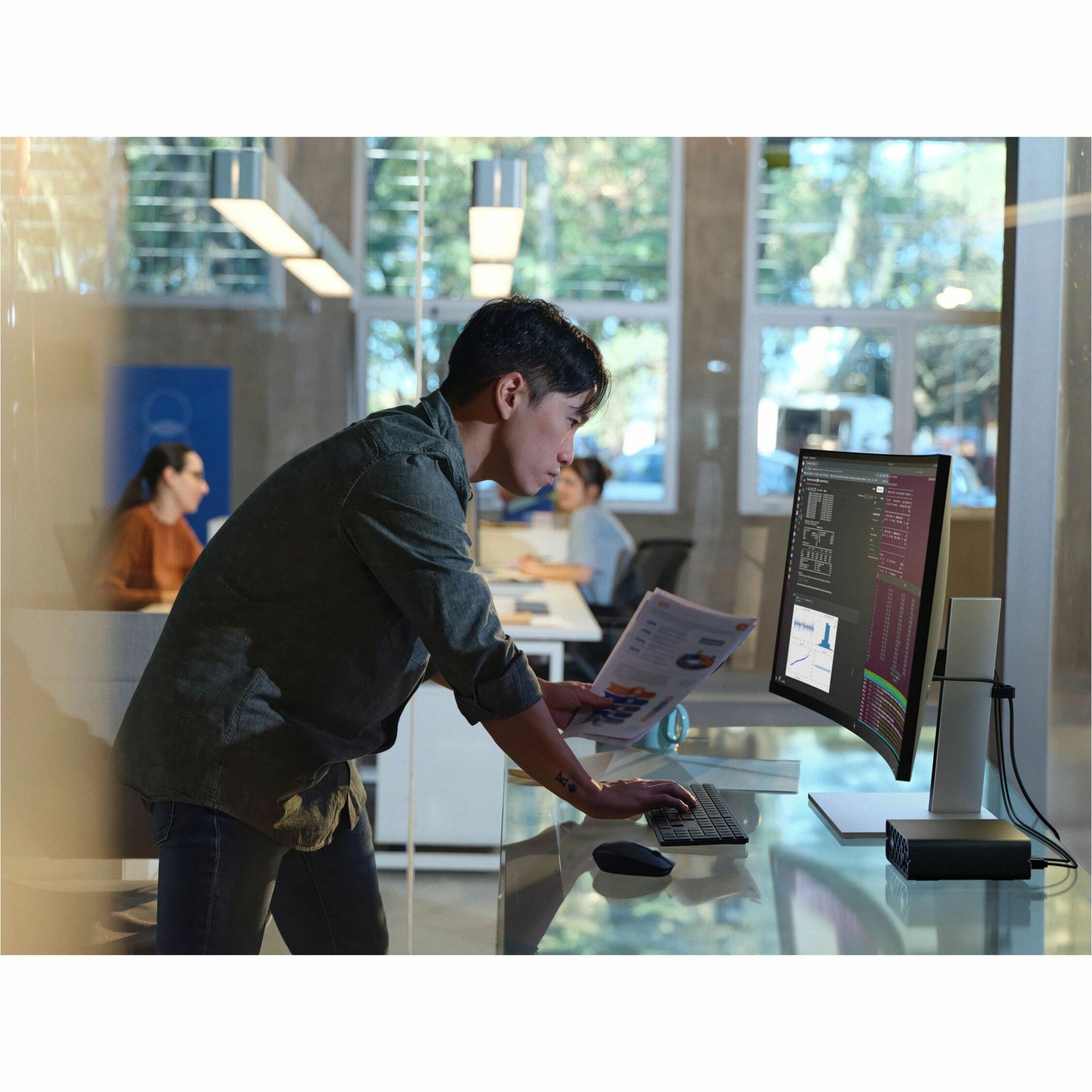 HP ZGX G1n Workstation - ARM Cortex X925 - 128 GB - 2 TB SSD - Mini PC - Black - TAA Compliant - NVIDIA GB10 Grace Blackwell Superchip Chip - DGX OS - NVIDIA Graphics - 10 Gigabit Ethernet, 200 Gigabit Ethernet - Wireless LAN — alternate image5